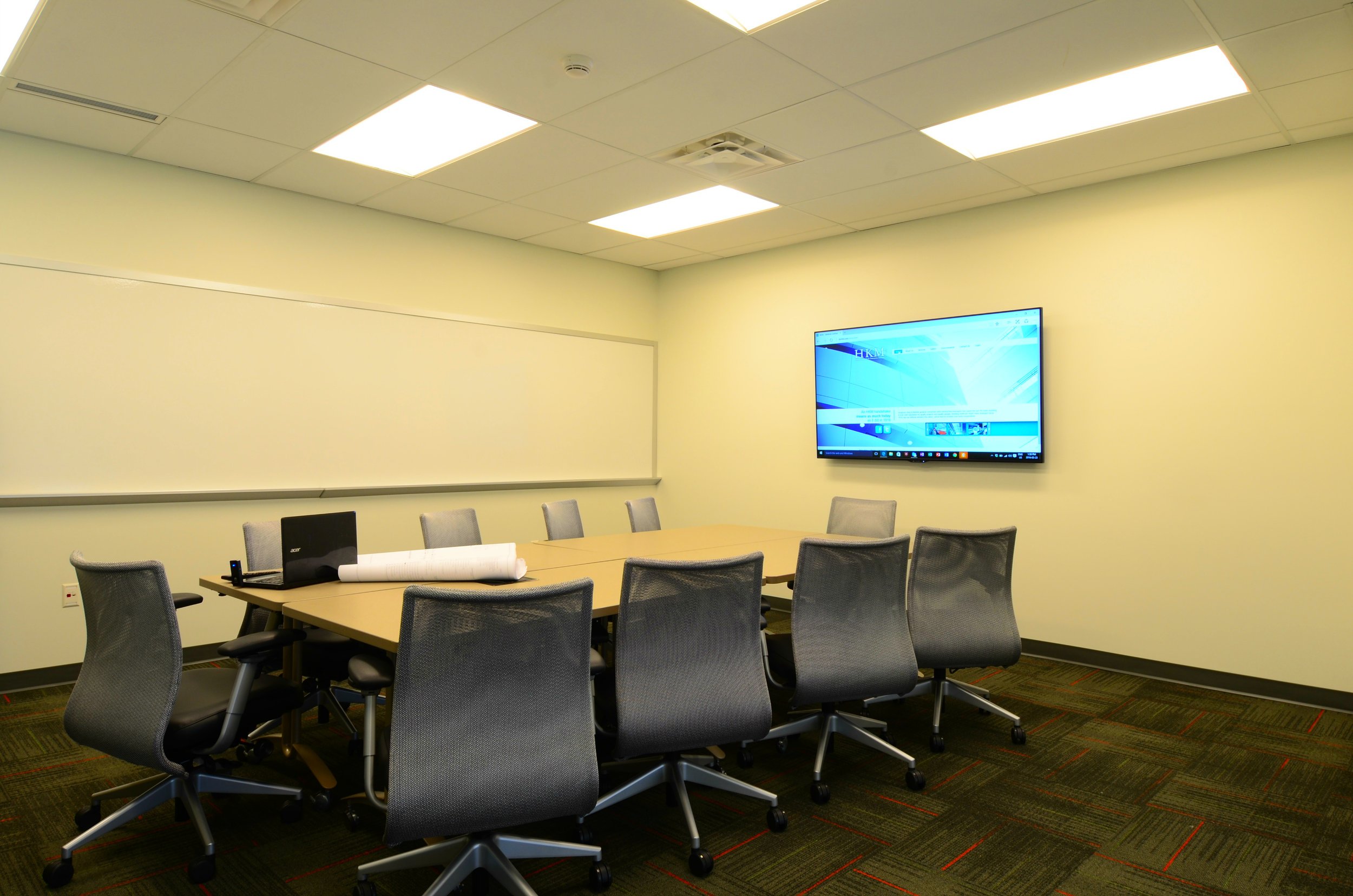 6BCH_DOSechelt160323_LgeMeetingRoom.jpg
