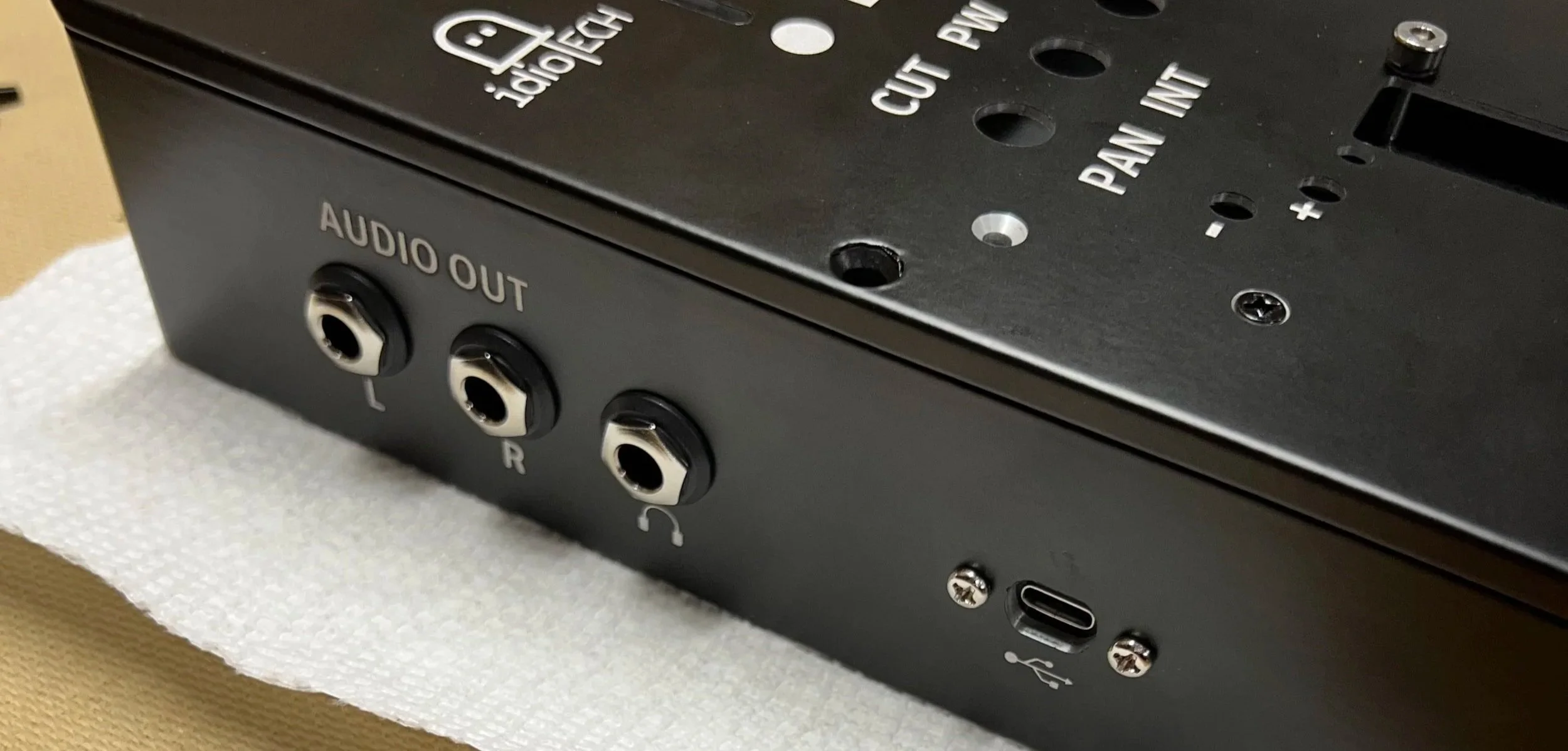 NEW Aluminum Enclosure - Side