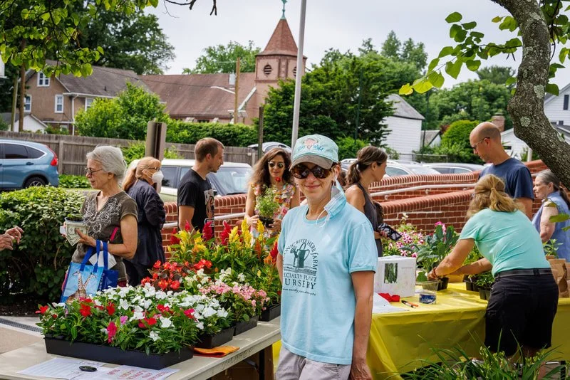 library-plant-sale-20220611-1636-medres.jpg