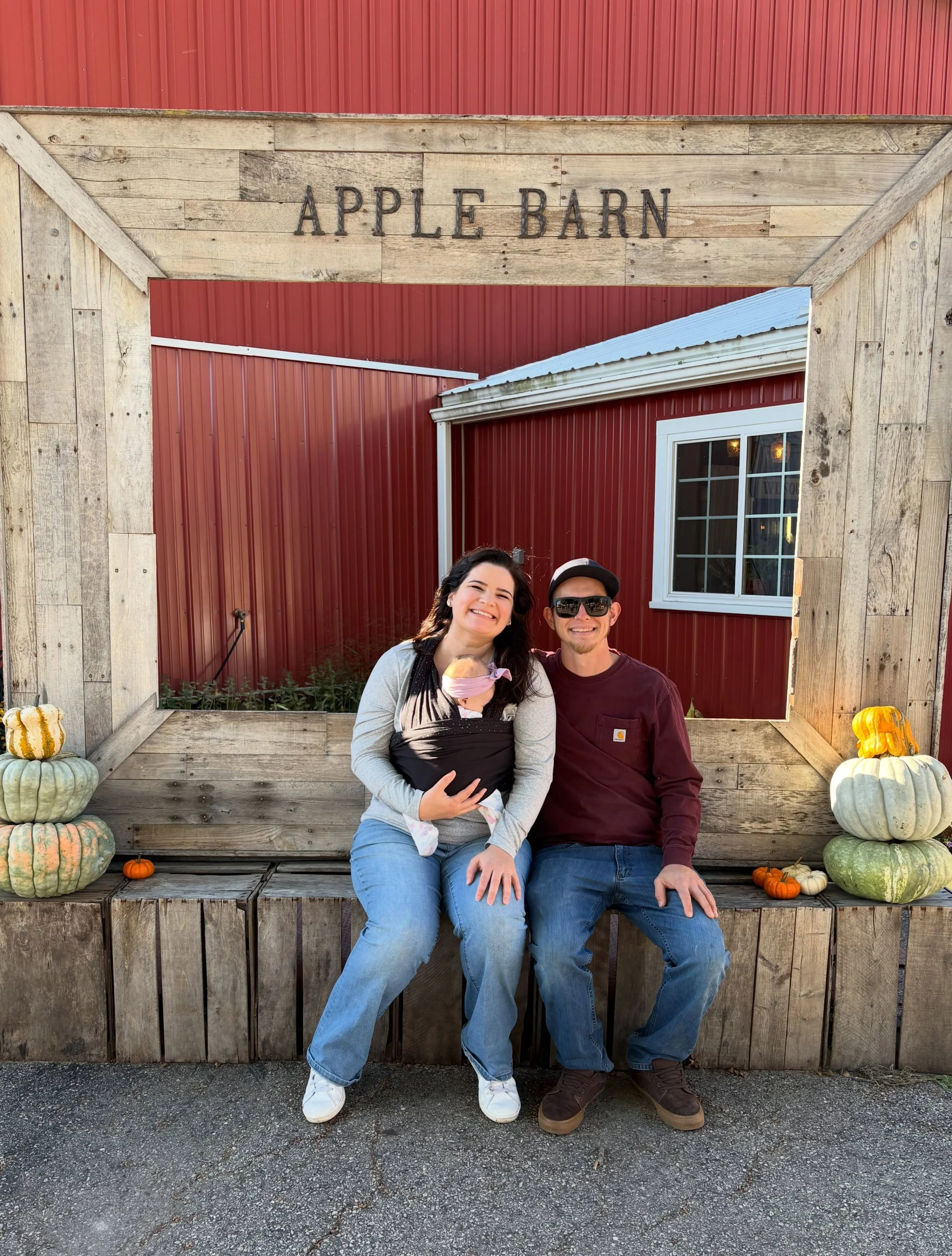 Today we visited The Apple Barn as a family of 3 with our friends. We picked a few pumpkins&hellip;used the stroller as a wagon 🤪and of course ate some Apple cider donuts. ☀️ It&rsquo;s a fun local place in Elkhorn, WI with $5 pumpkins, live music, 