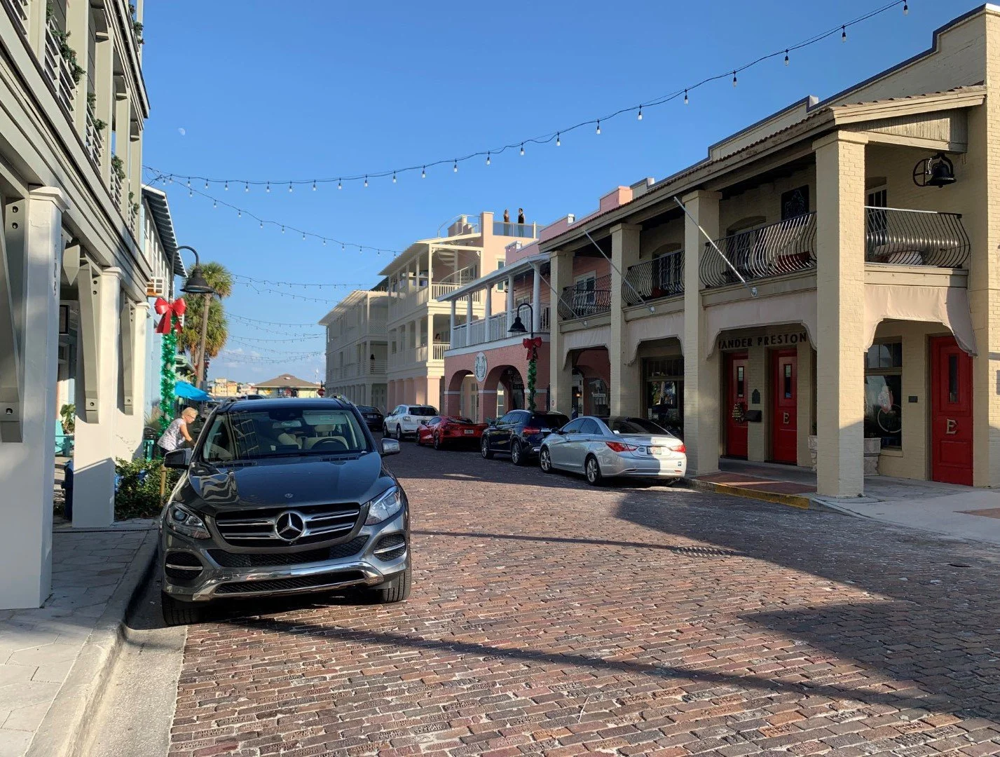 1 - View 2 Final white stair (Large).jpg