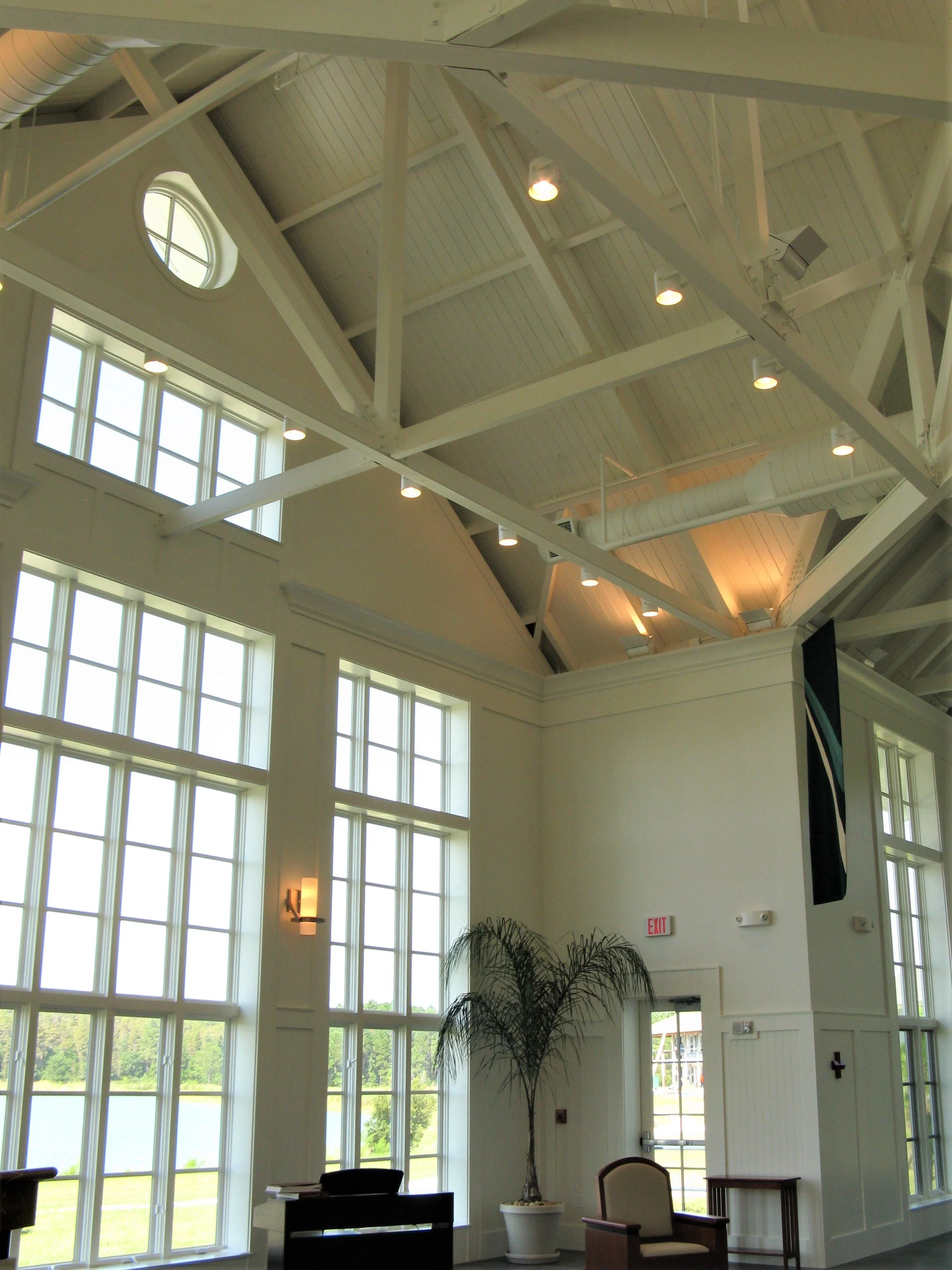 L - Bethany Chaple_Interior.jpg