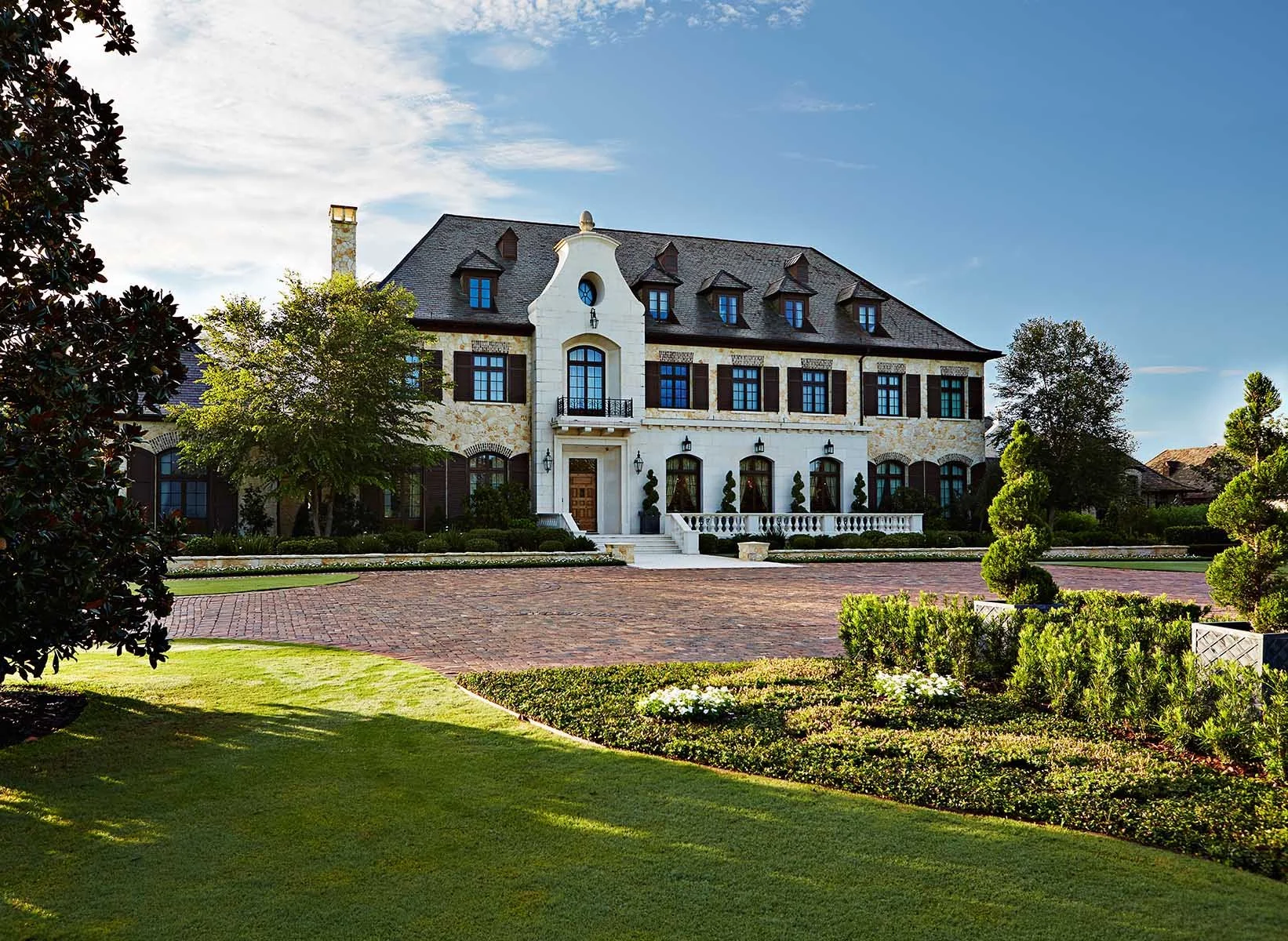 Wallace home front view.jpg