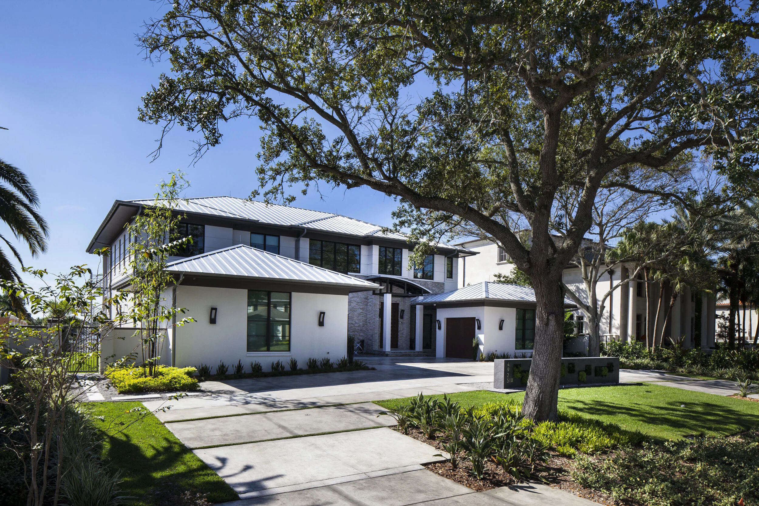 IMG_9596 FrEL E-Crnr.jpg