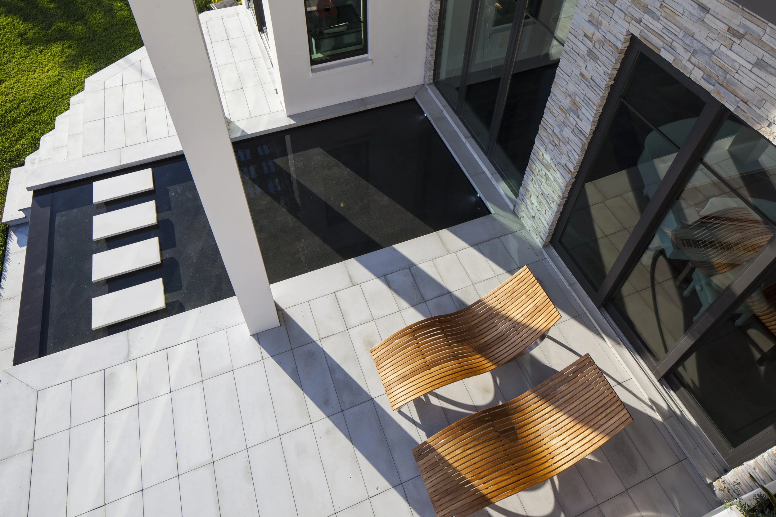 IMG_9654 MiniPl2Chrs Above.jpg