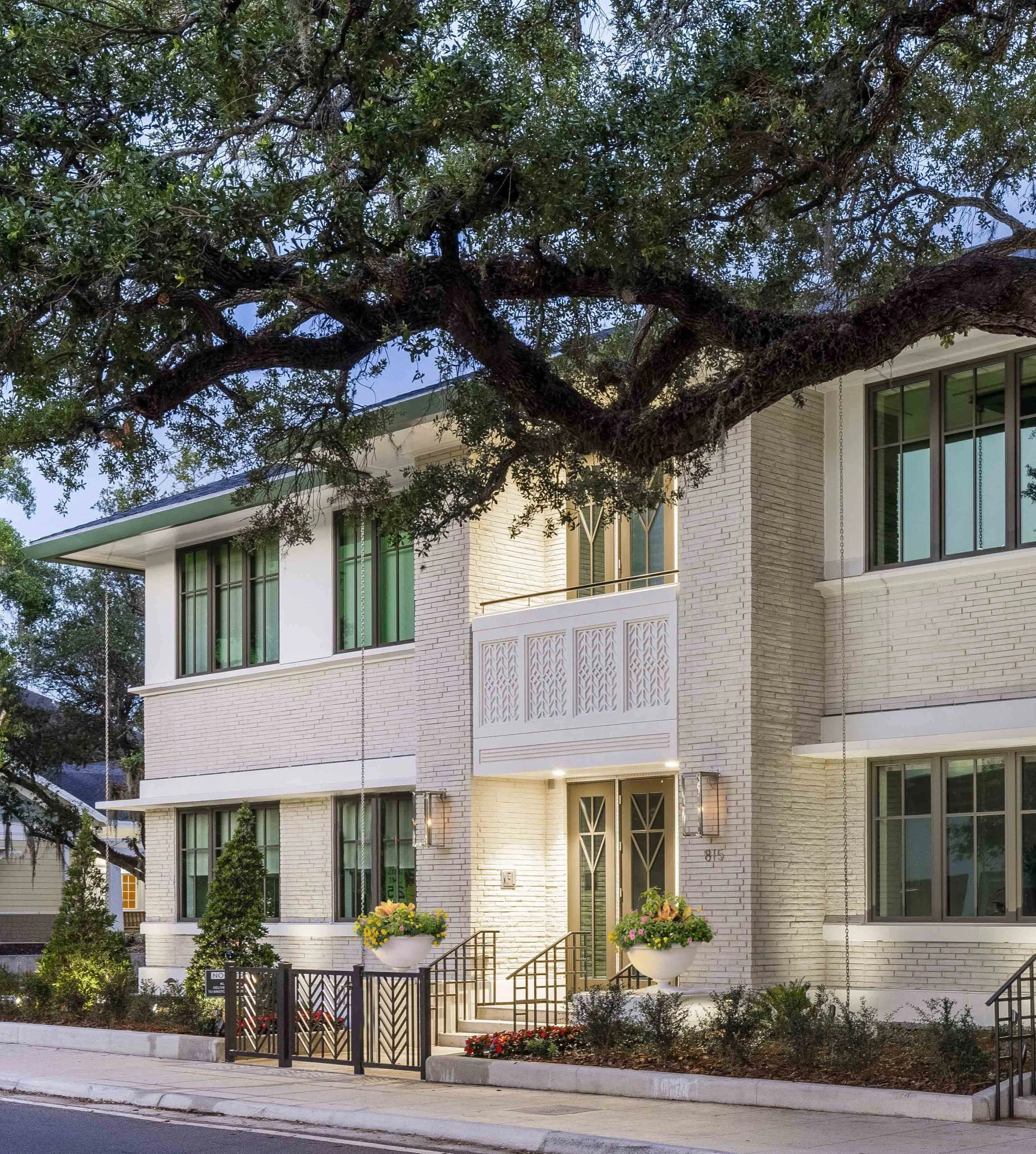 HydeParkBuilding_002 - TIGHT CROP.jpg