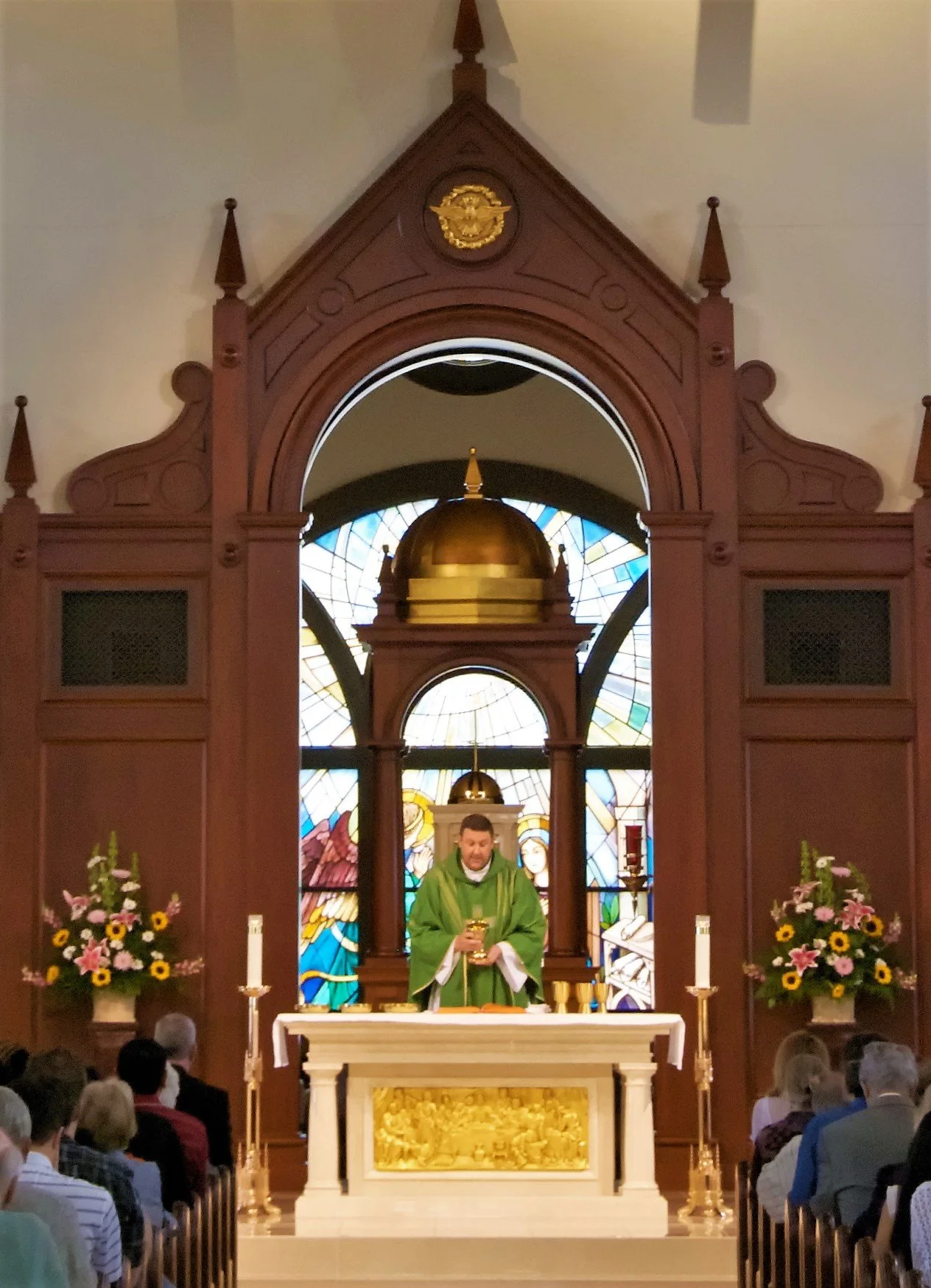 9 - altar.jpg