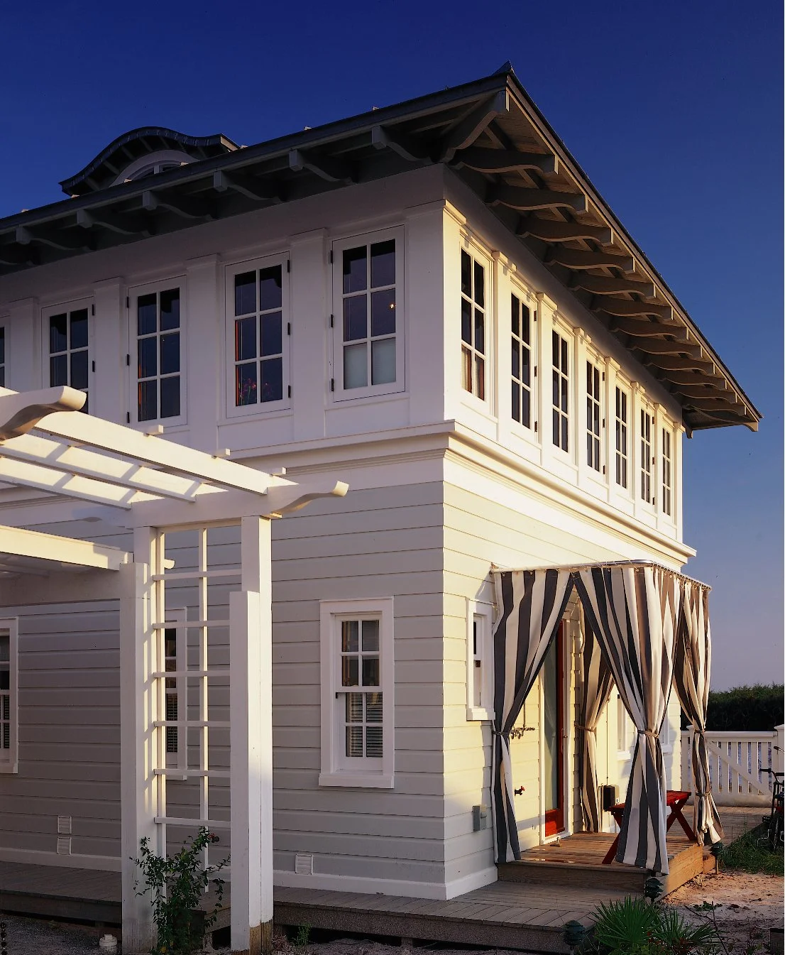 CC-Detail at NW corner2.jpg