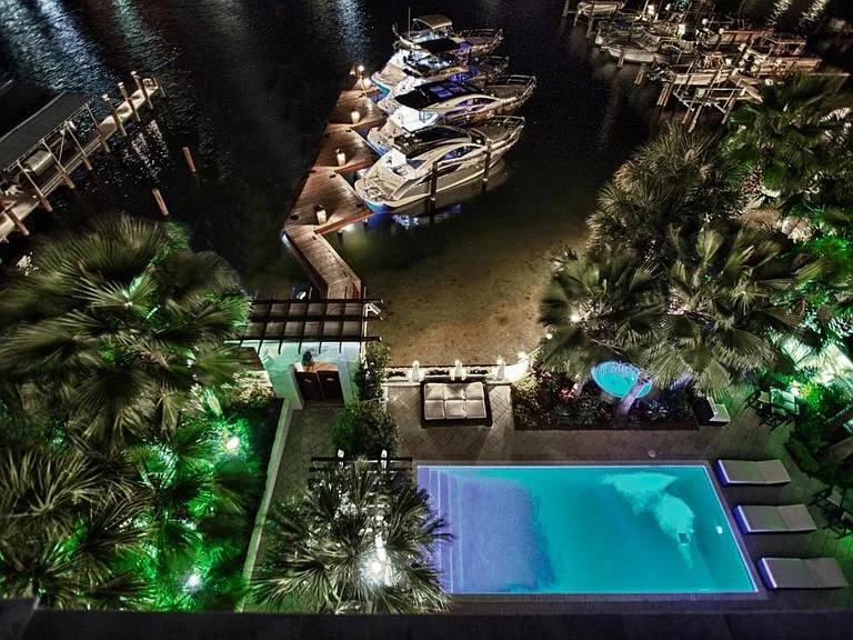Q - Olympia_Night Aerial.jpg
