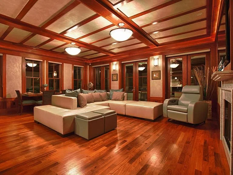 I - Olympia_Main Room.jpg