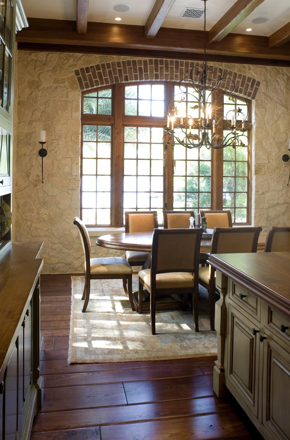 Breakfast_kitchen area.jpg