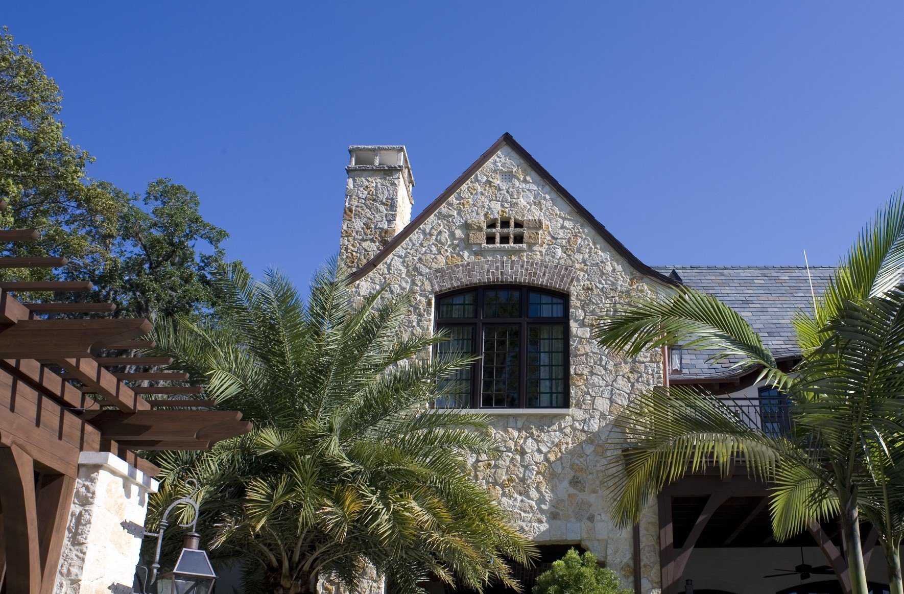 window_chimney detail.jpg