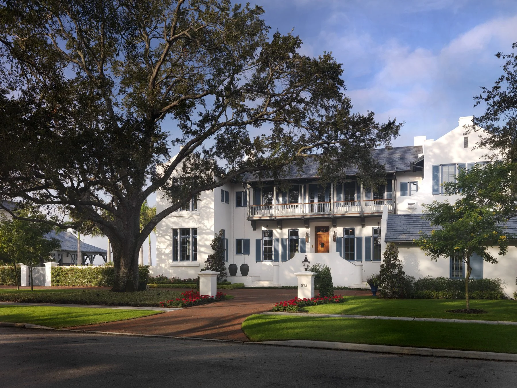 Front exterior daytimeA.jpg
