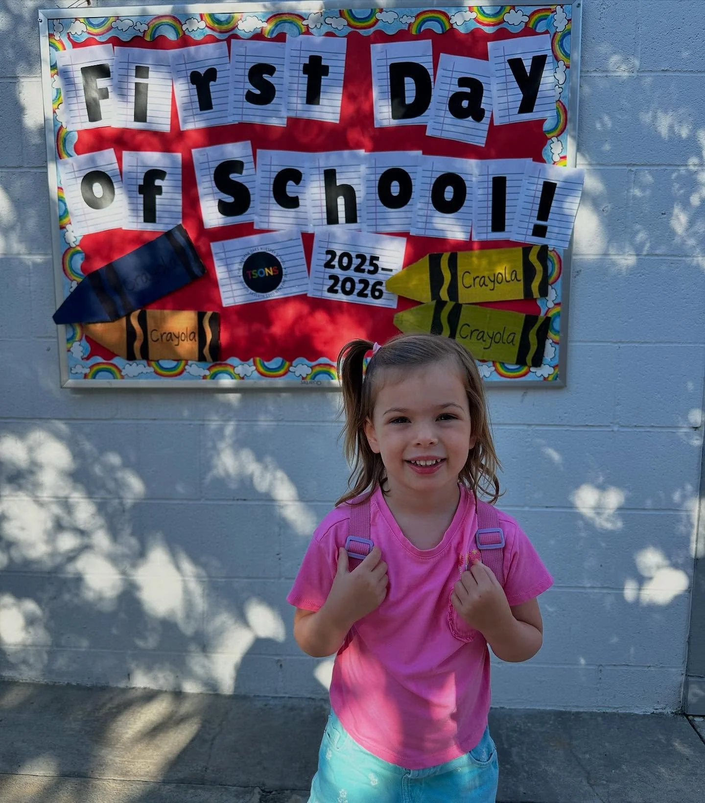 Andddd we&rsquo;re BACK!!! 🍎🚸🖍️💛

Welcome to the 2025-26 school year! We are so excited to have all the kiddos back! Looking forward to a great year!!! 

#preschool #shermanoaks #kids #education #firstdayofschool❤️