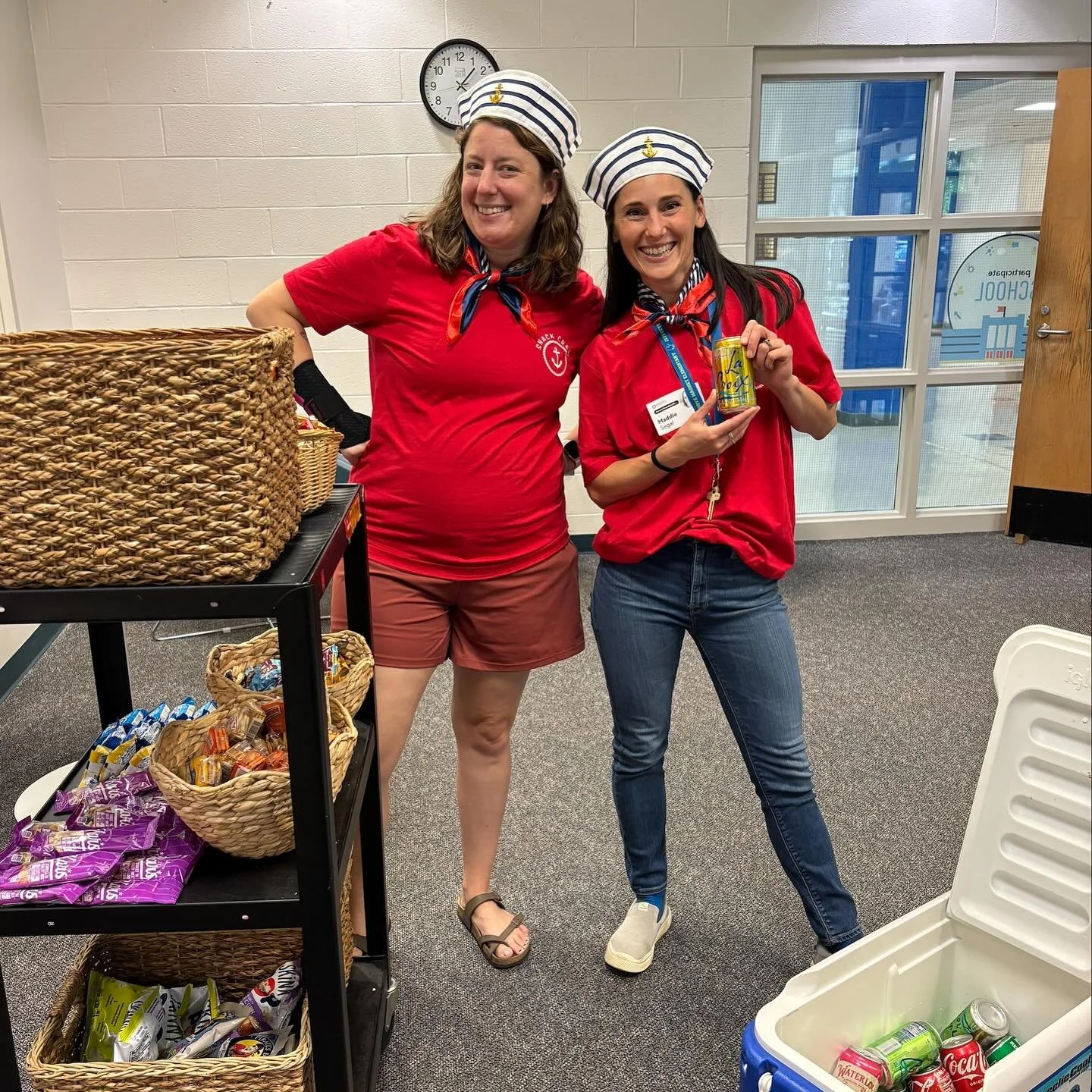 ⚓🍪 Big thanks to our amazing PTA snack crew for fueling up our teachers today! They rolled through the halls with carts full of treats and coolers of drinks&mdash;all with sailor spirit and endless energy. 💙💚 We&rsquo;re so grateful for the way th