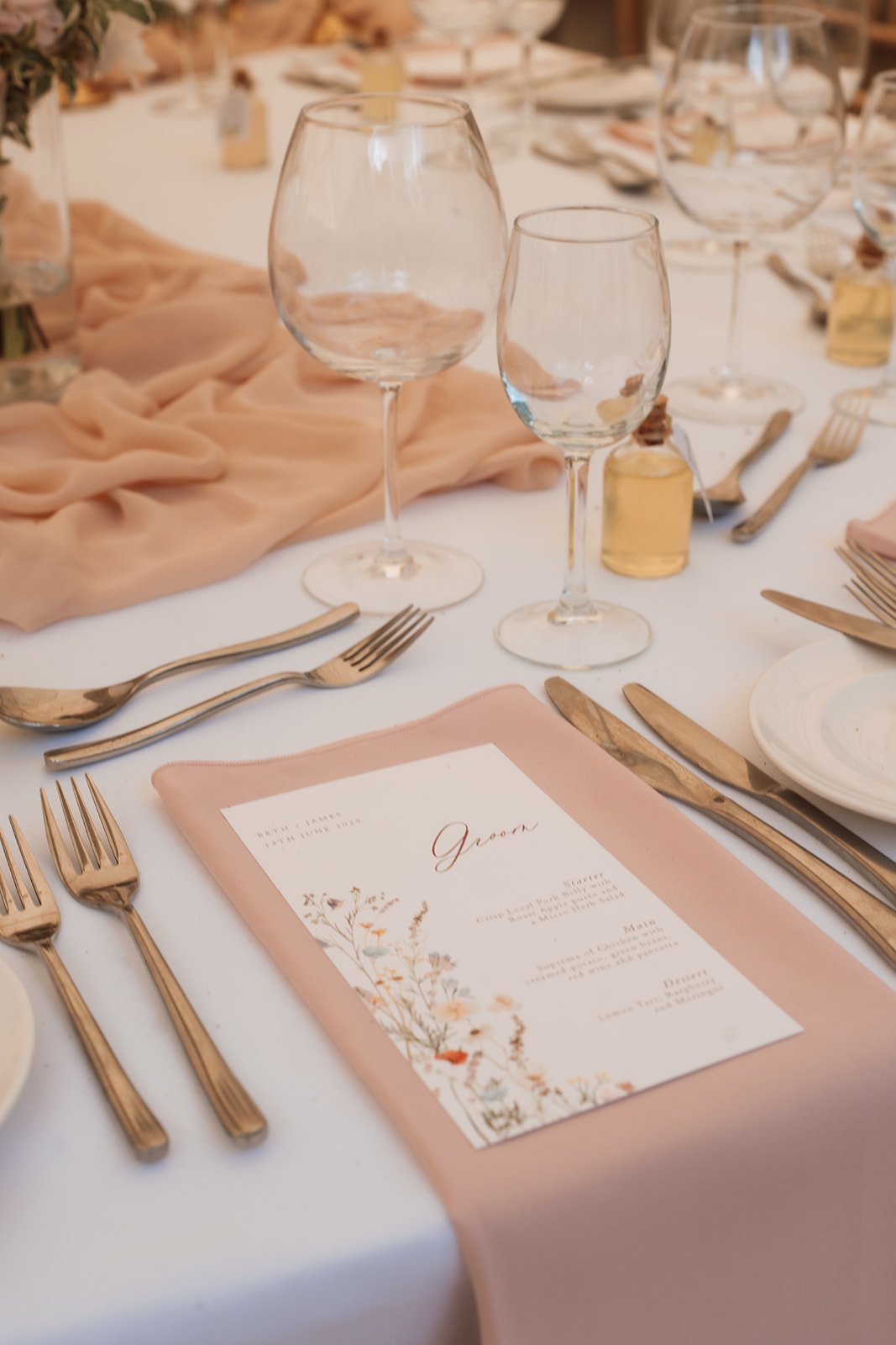 Beth and James -01537.jpg