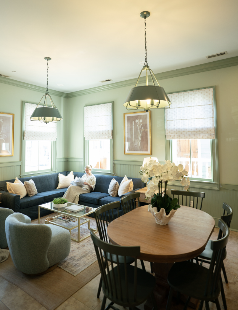 Living and dining space in a historic Charleston home ideal for corporate retreats and team gatherings