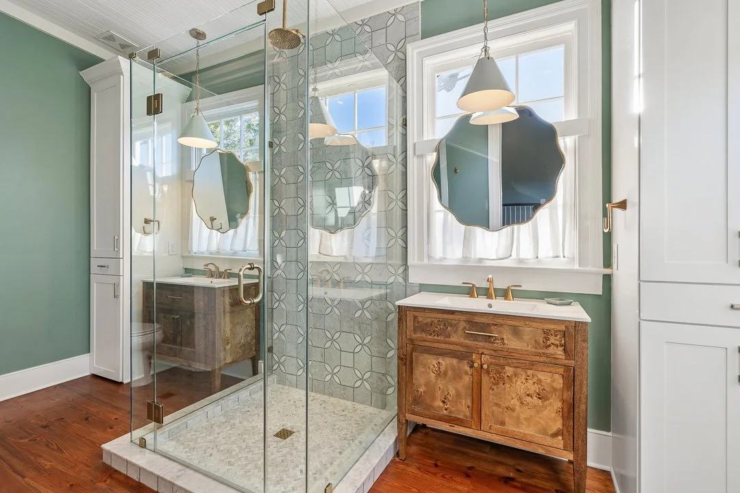 Upscale downtown Charleston rental for travelers