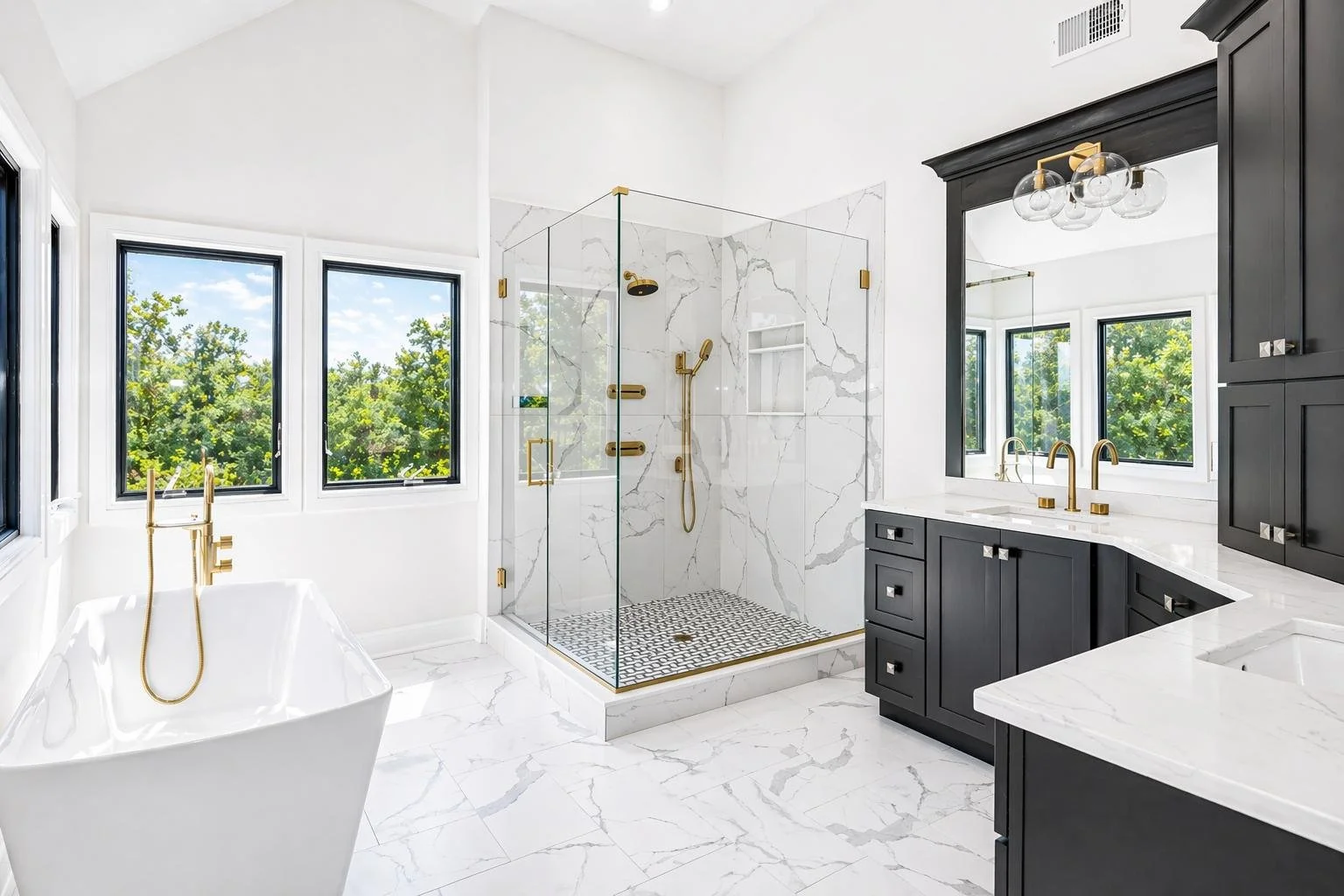 vizotours bathroom sm 2.jpg