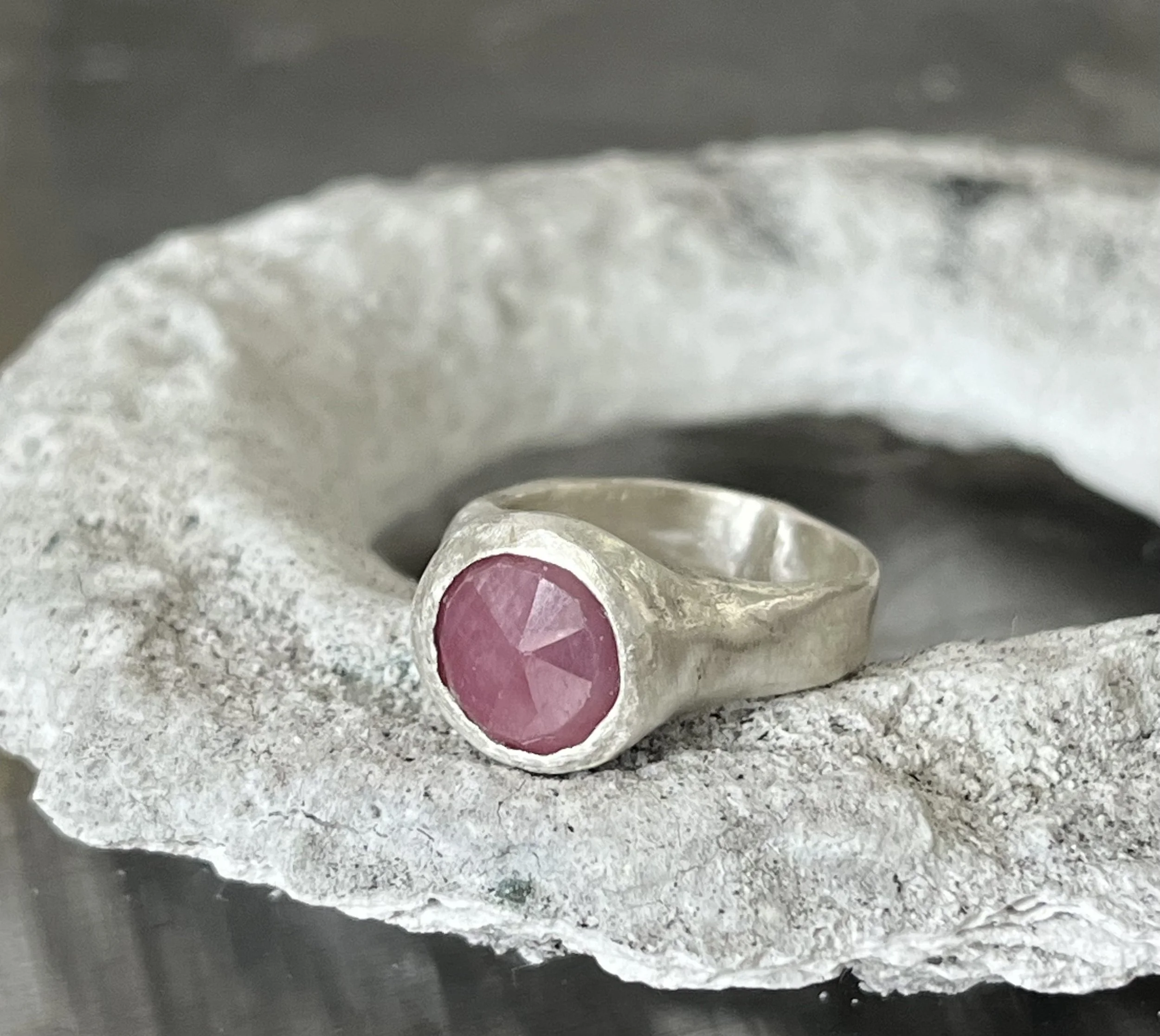 Toulouse Ring - Pink Sapphire