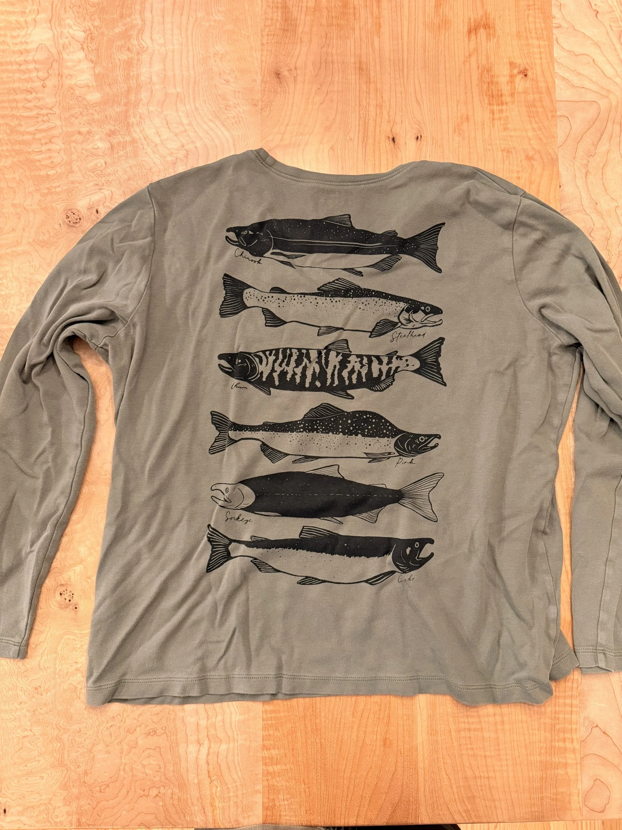 Lightly Used L Green Long Sleeve Fish Design Shirt