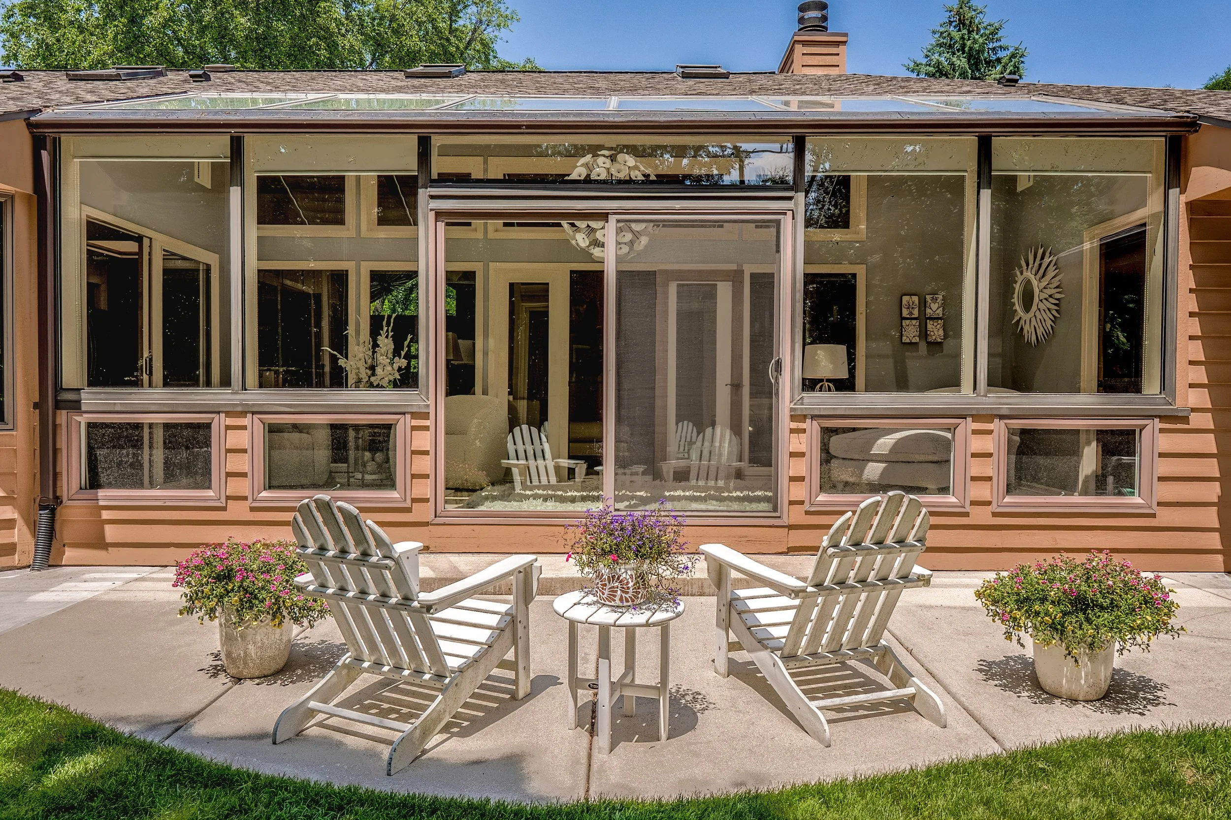 hamer_visuals-editorial_portrait_photography-oconomowoc_wi-25-07-july-double_g_interiors-DSC1917.jpg