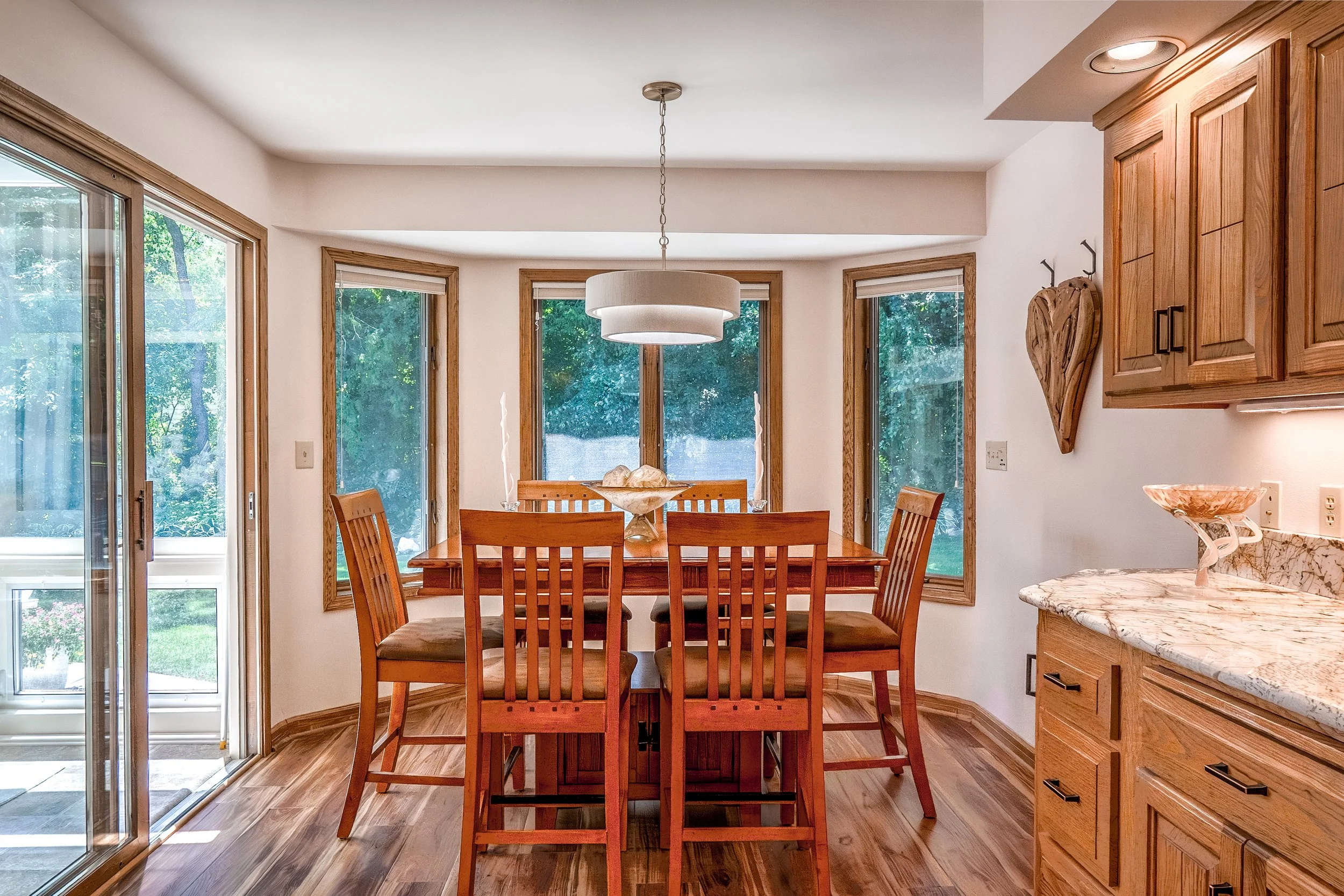 hamer_visuals-editorial_portrait_photography-oconomowoc_wi-25-07-july-double_g_interiors-DSC1645.jpg