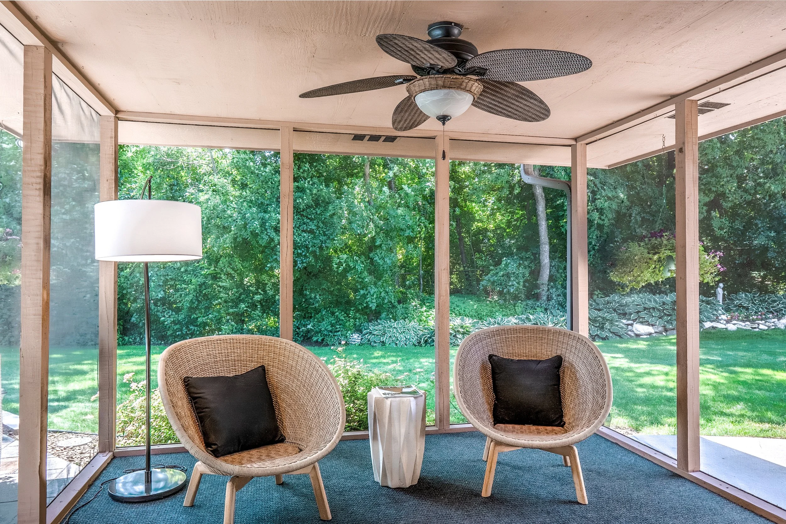 hamer_visuals-editorial_portrait_photography-oconomowoc_wi-25-07-july-double_g_interiors-DSC1775.jpg