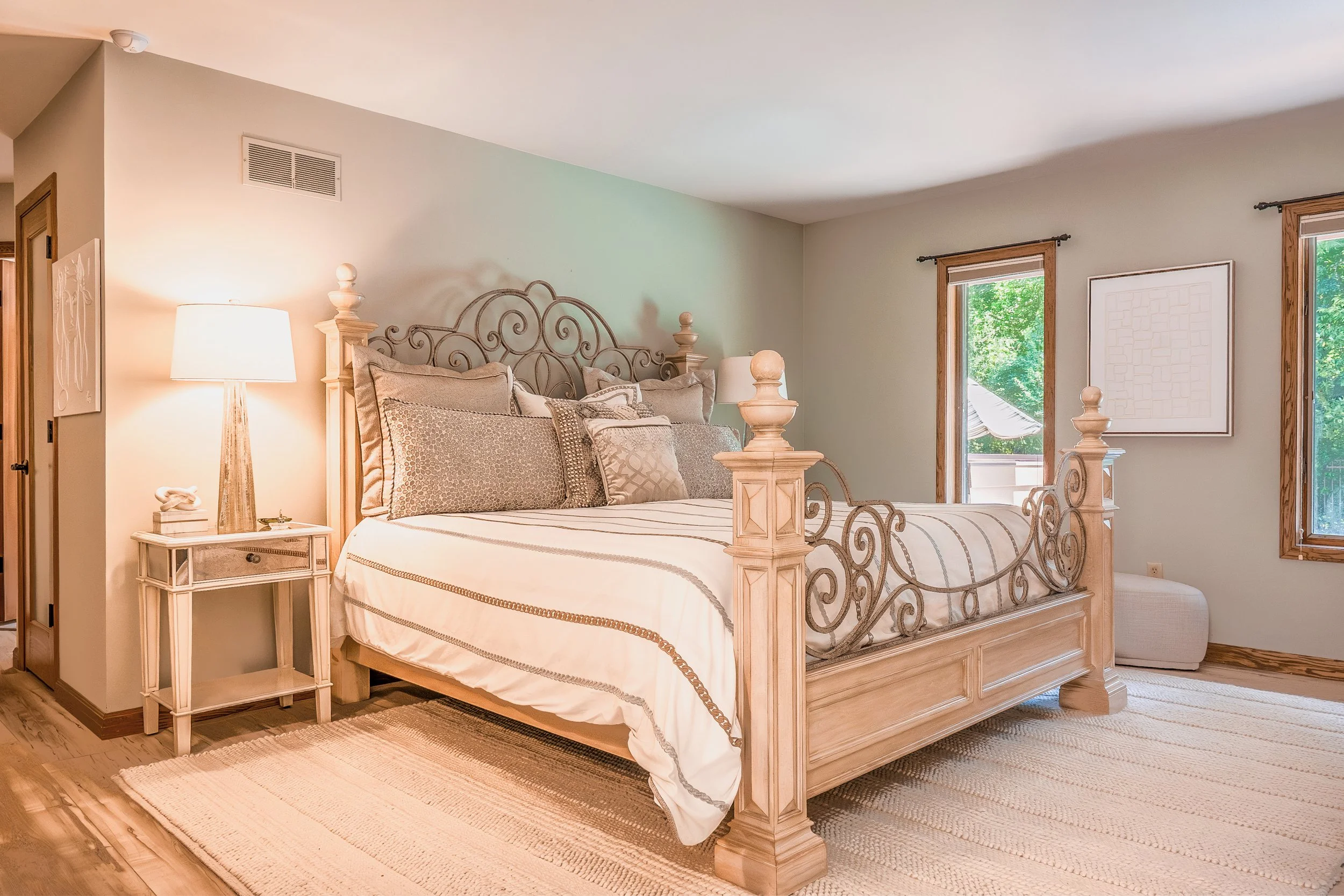 hamer_visuals-editorial_portrait_photography-oconomowoc_wi-25-07-july-double_g_interiors-DSC1690.jpg