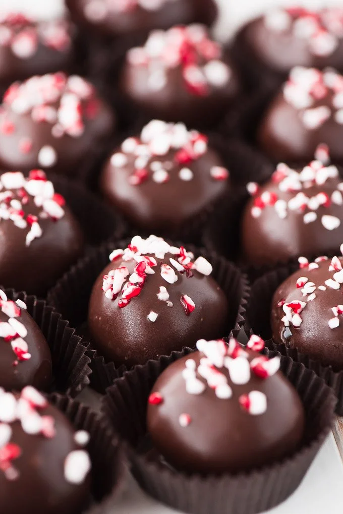 peppermint-chocolate-oreo-truffles-9.jpg