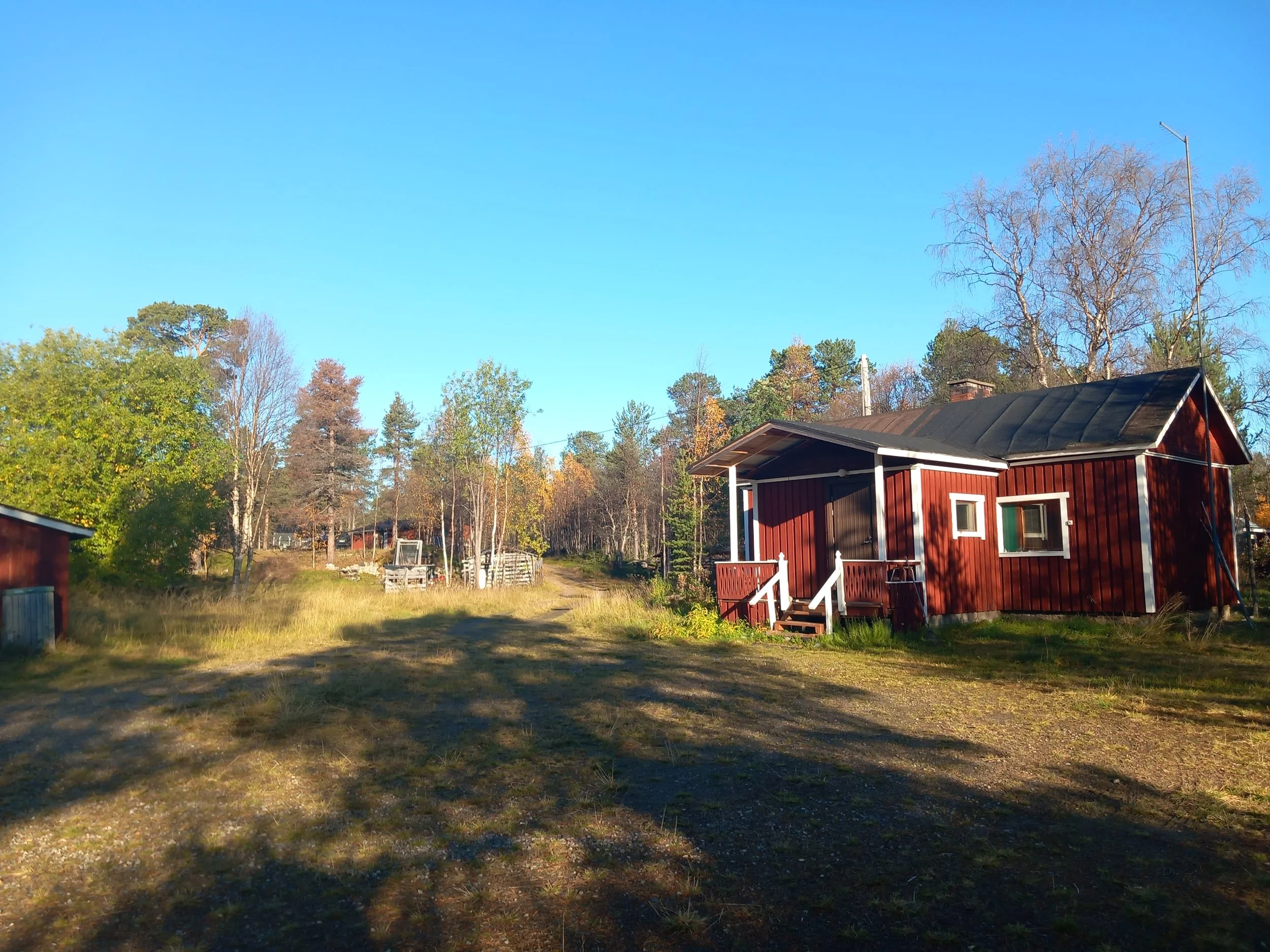 Vuokramökin pihapiiri