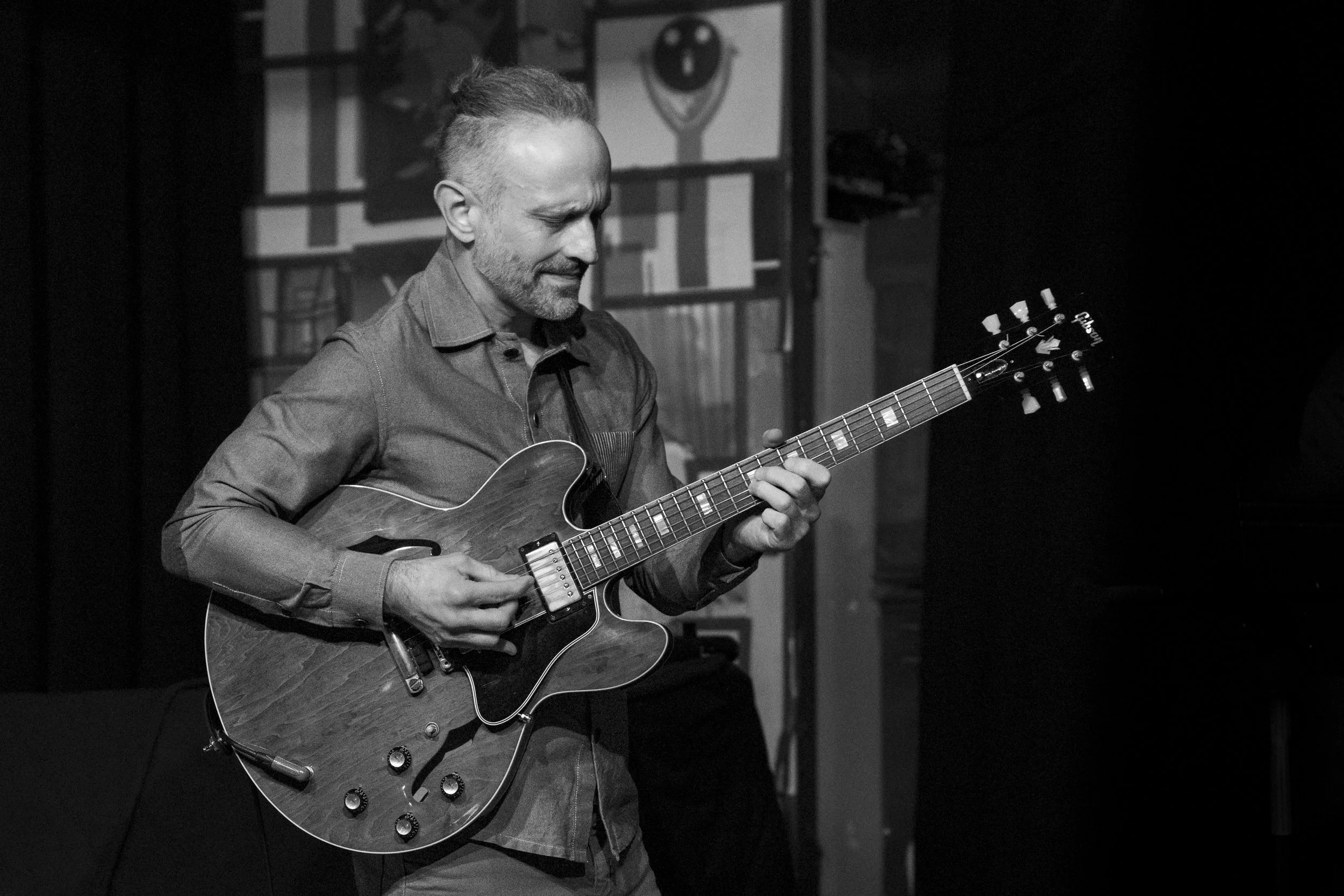 Brian Citro performing at the Hungry Brain 2025 (2), photo by Tim Schmoll.