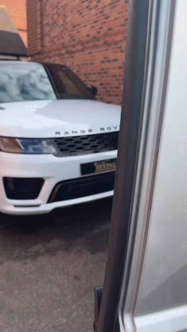 Thai Range Rover just recieved our premium valet service🤩🤩 #fyp #rangerover #luxurydetailing