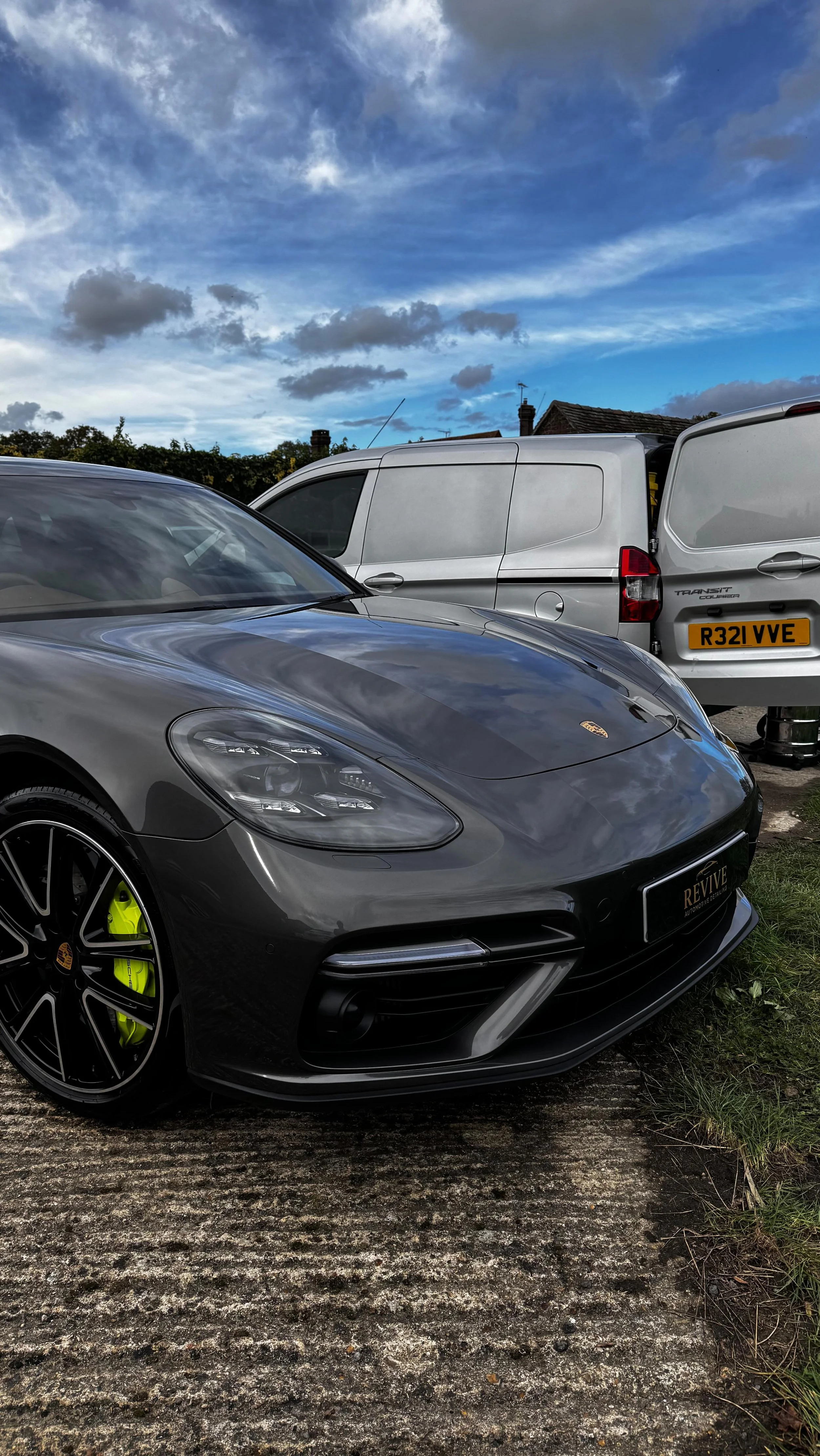 #PorschePanamera #Porsche #PorscheLovers #PorscheLife #LuxuryCarDetailing #SupercarDetailing #CarDetailing #AutoDetailing #LuxuryDetailing #DetailersOfInstagram #DetailingLife #ExoticCarDetailing #PorscheNation #PorscheFamily #CarDetailingWorld #Deta