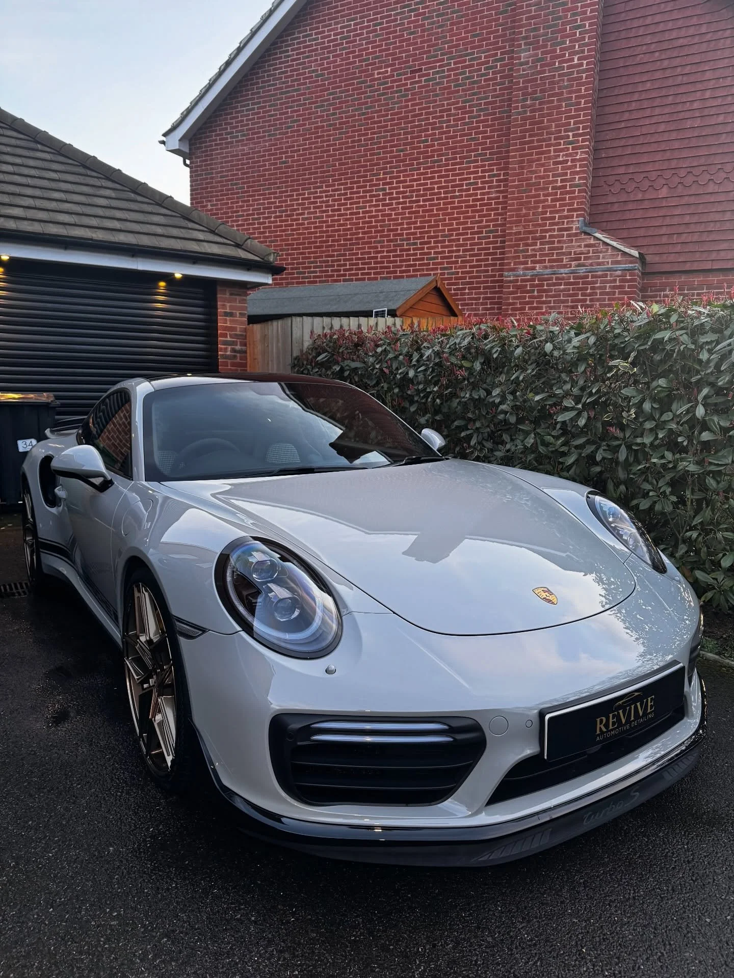 Incredible spec 😍😍and arguably the best car you can buy in terms of daily driving and power. Let me know if you agree👇🏽