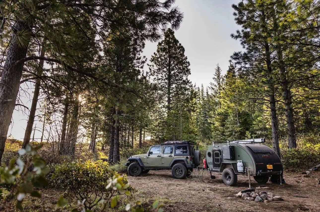 Find the trail.
Leave the noise.
Create your own stories.

This is your adventure&mdash;start it.

- -
Design your own Rovikk trailer now: https://rovikk.myshopify.com