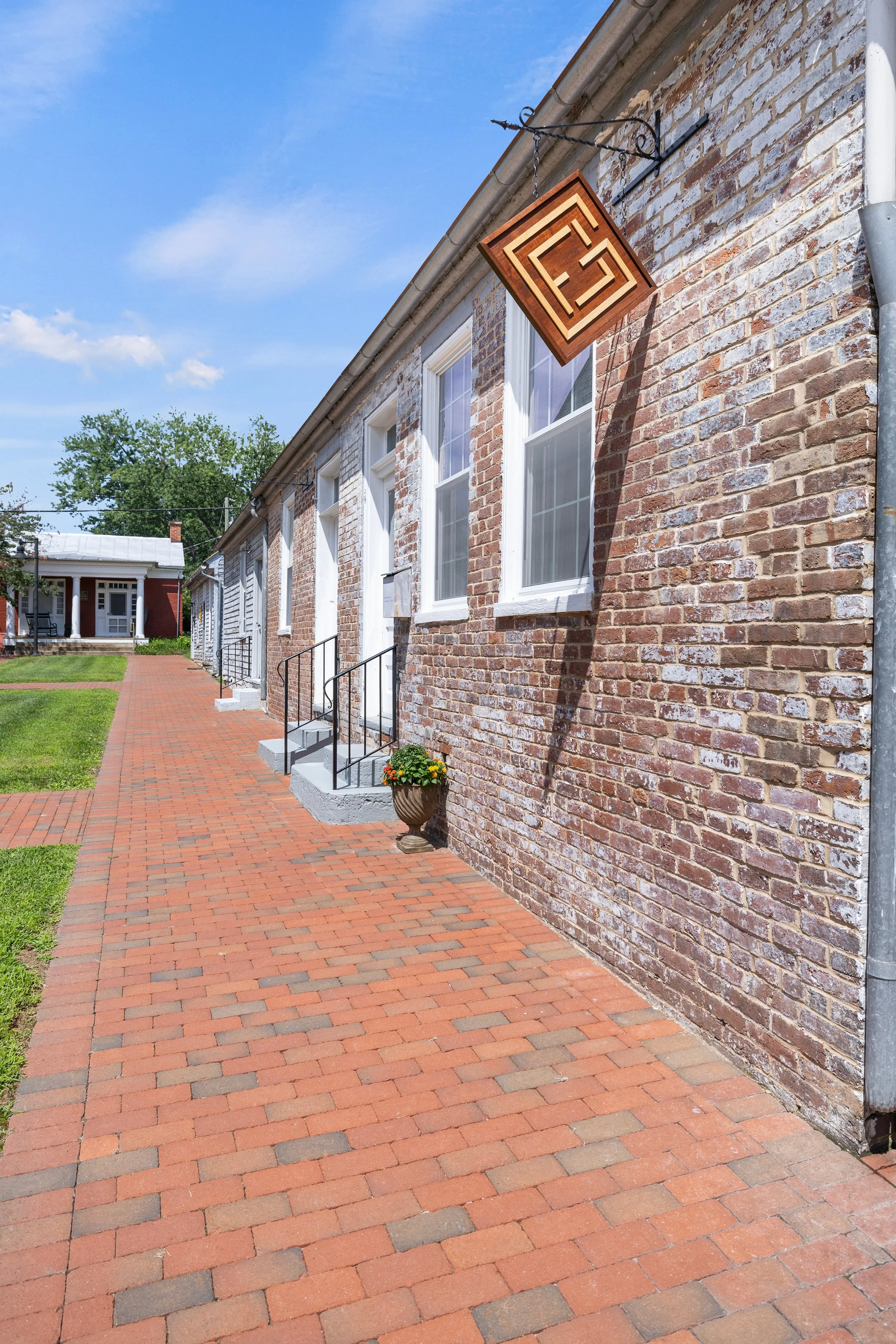 Exterior image of office
