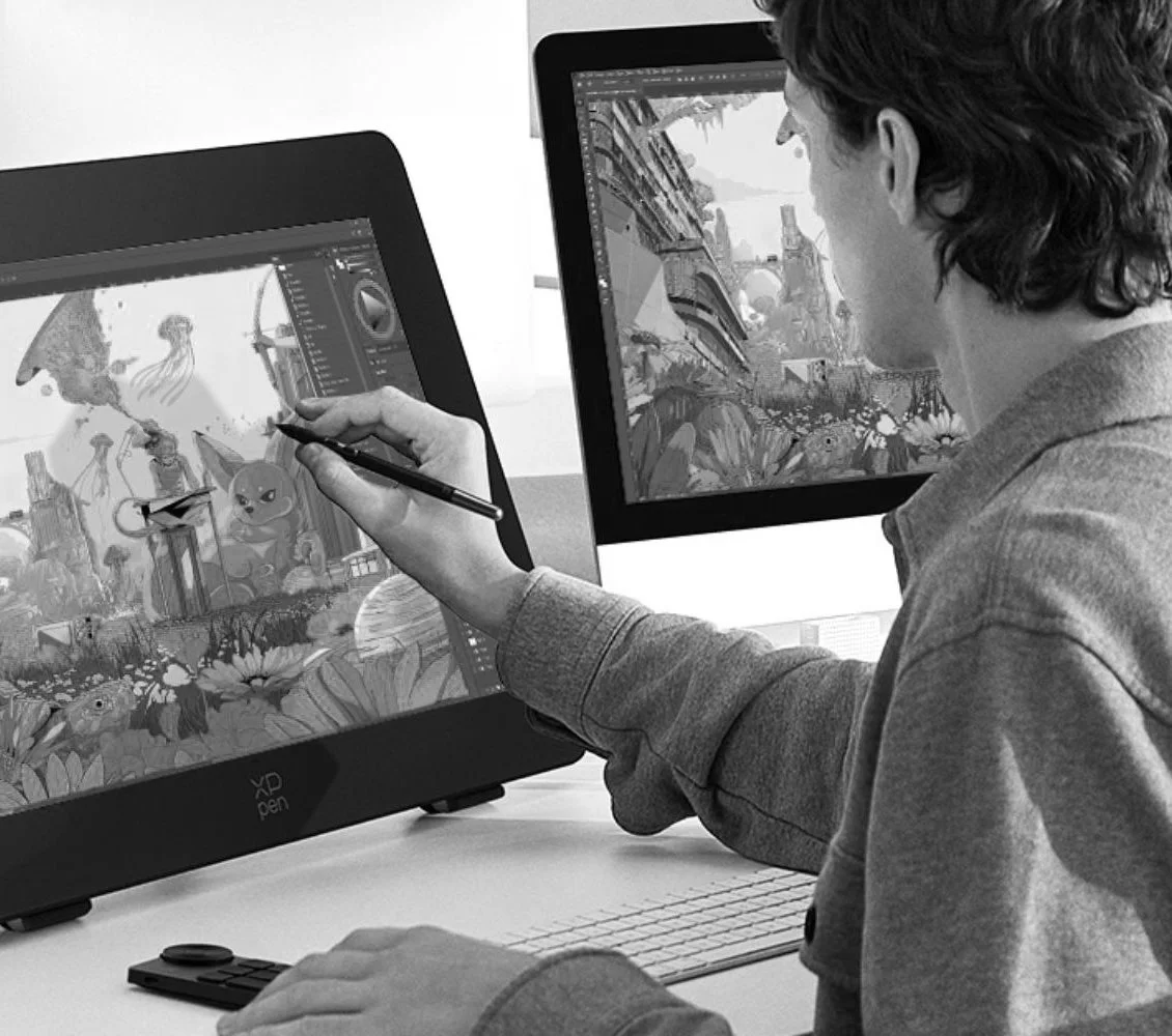 What’s the Difference Between a Graphic Designer and an Illustrator?