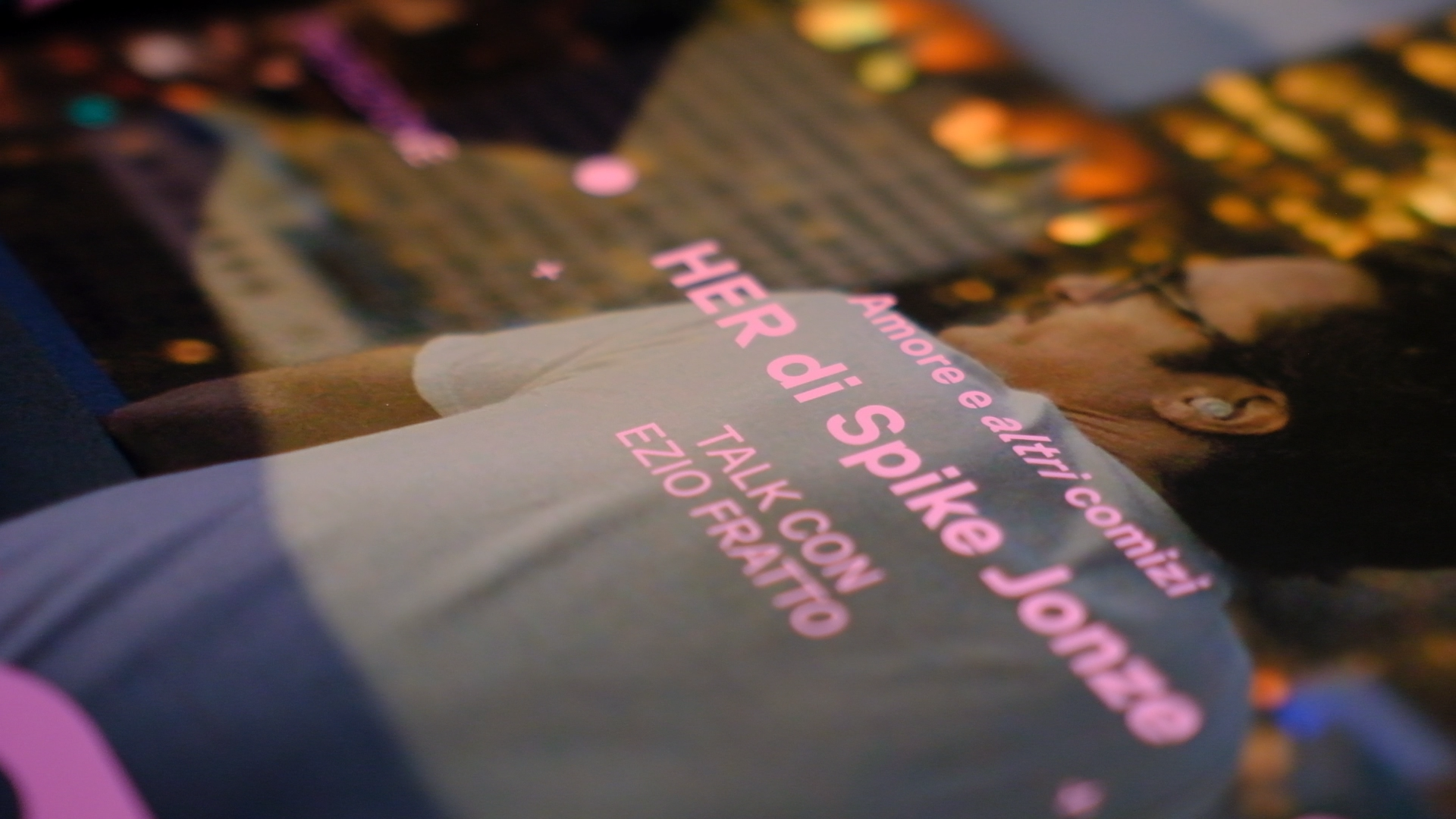 R • AMORE FUORI SYNCH