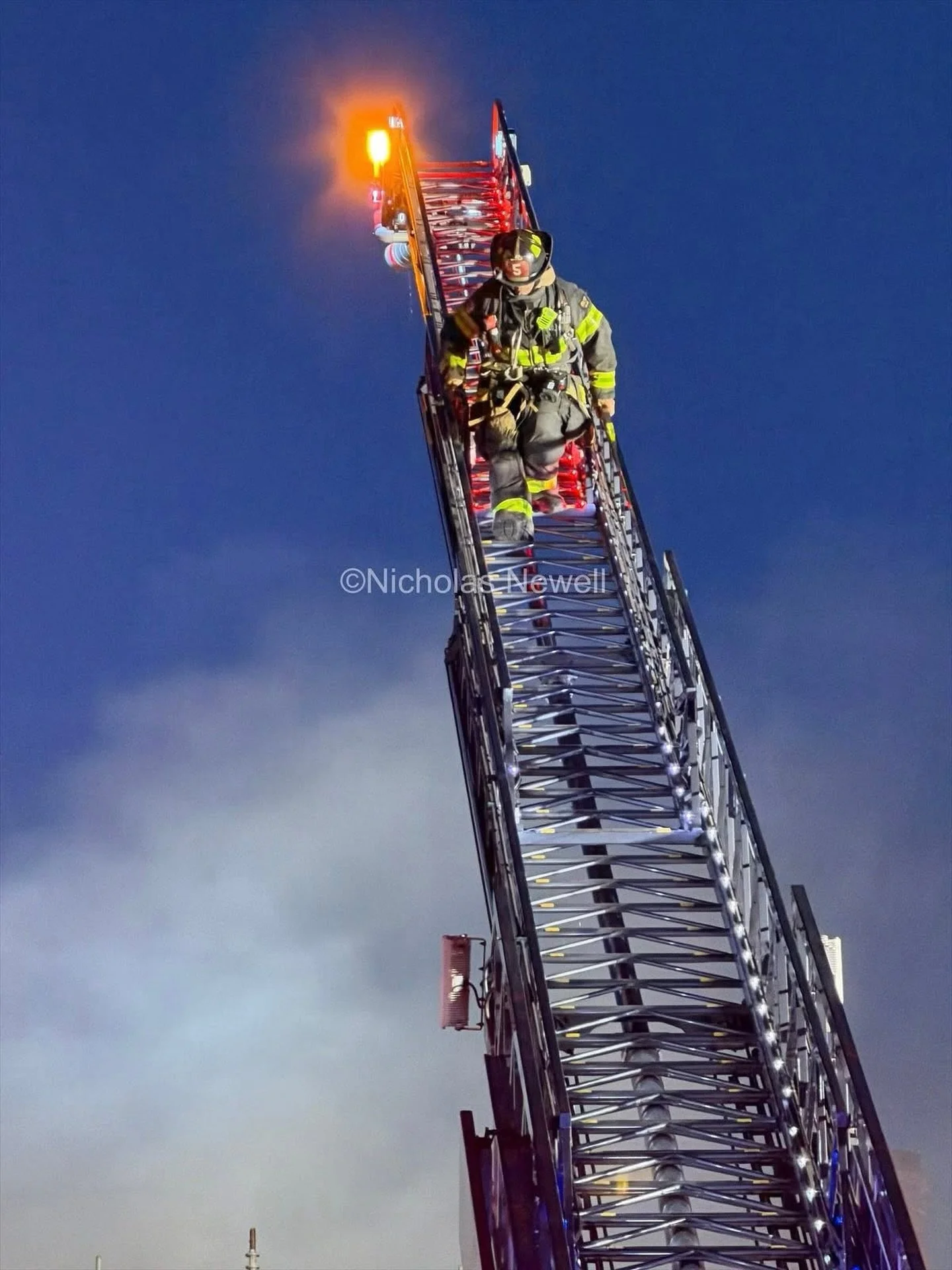 🔥 BIG WIN FOR FIREFIGHTERS 🔥

The U.S. Senate has passed the HONOR Act, officially recognizing firefighter cancer as a line-of-duty death under federal benefits.

This is a direct result of the relentless advocacy of your IAFF, fighting for years t