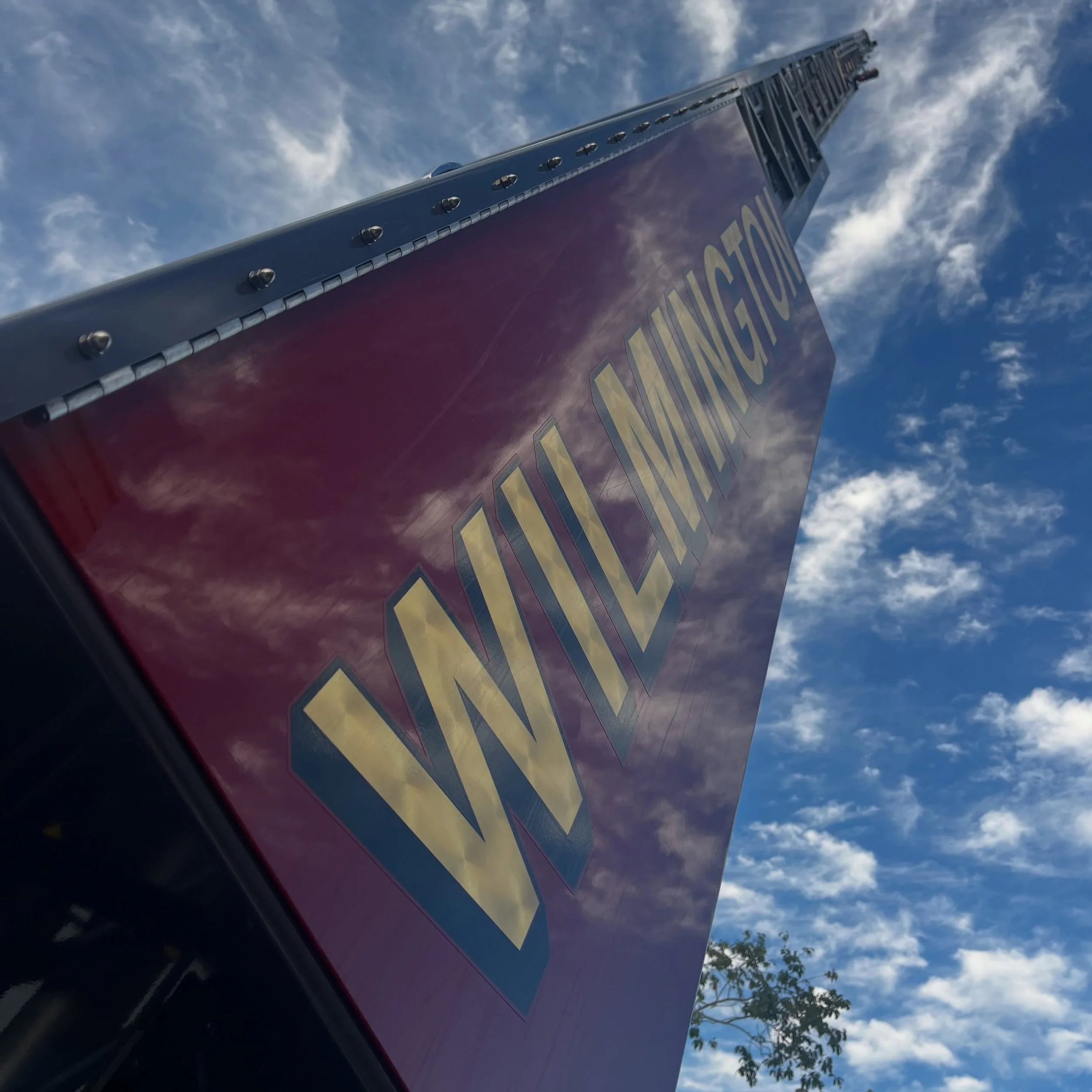 🚒 Bring your experience. Help build our future.

Wilmington Fire Department is hiring lateral Engineers and Lieutenants! 

Local 129 is putting in the work for our members and making progress:

💪 We just secured raises averaging 20%.
🔥 We&rsquo;re