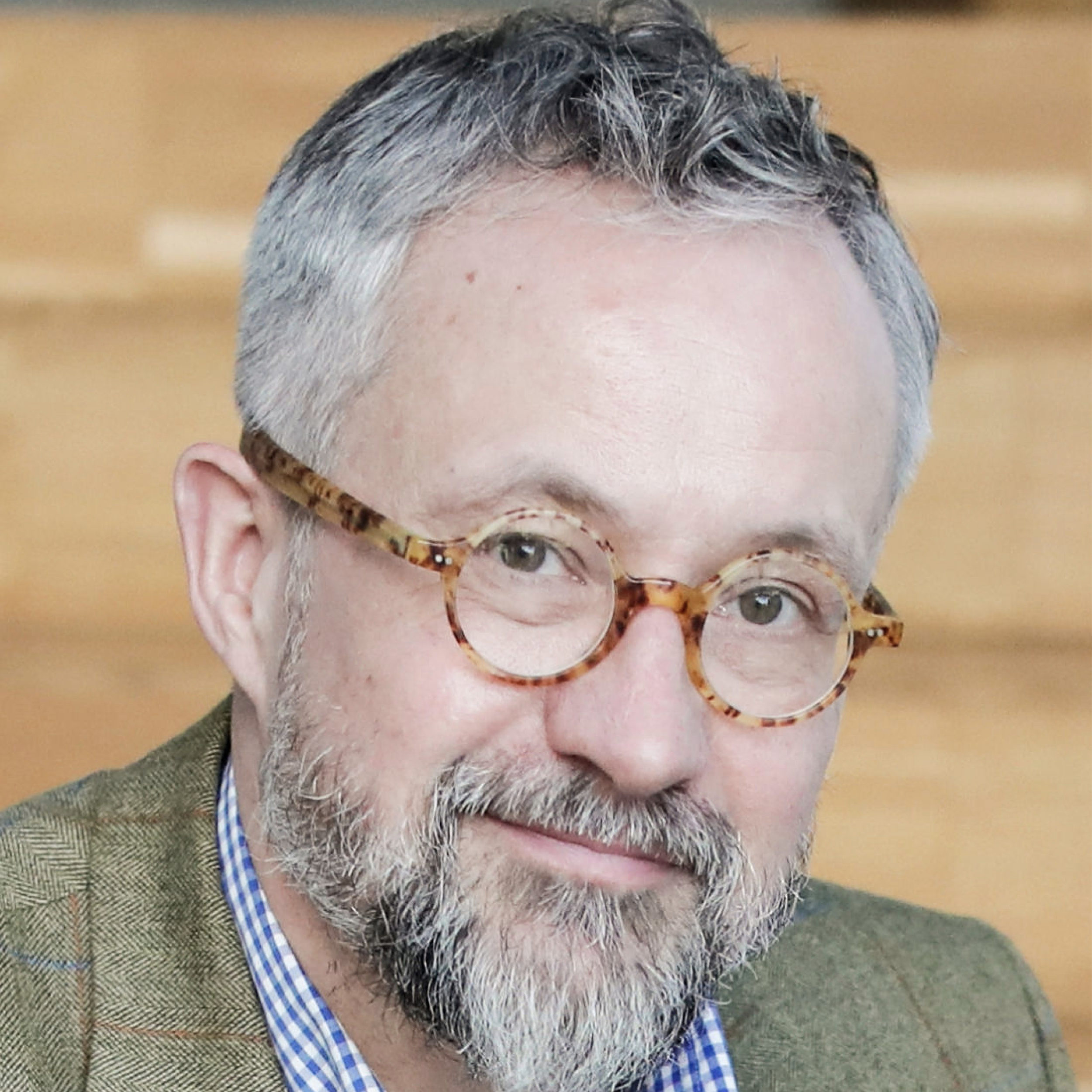 Le Dr Matija Strlič (Slovénie) est professeur de science du patrimoine à l'UCL et professeur de chimie analytique à l'Université de Ljubljana. Pionnier de la « démographie des collections » et de la dégradomique en science du patrimoine. Membre de la