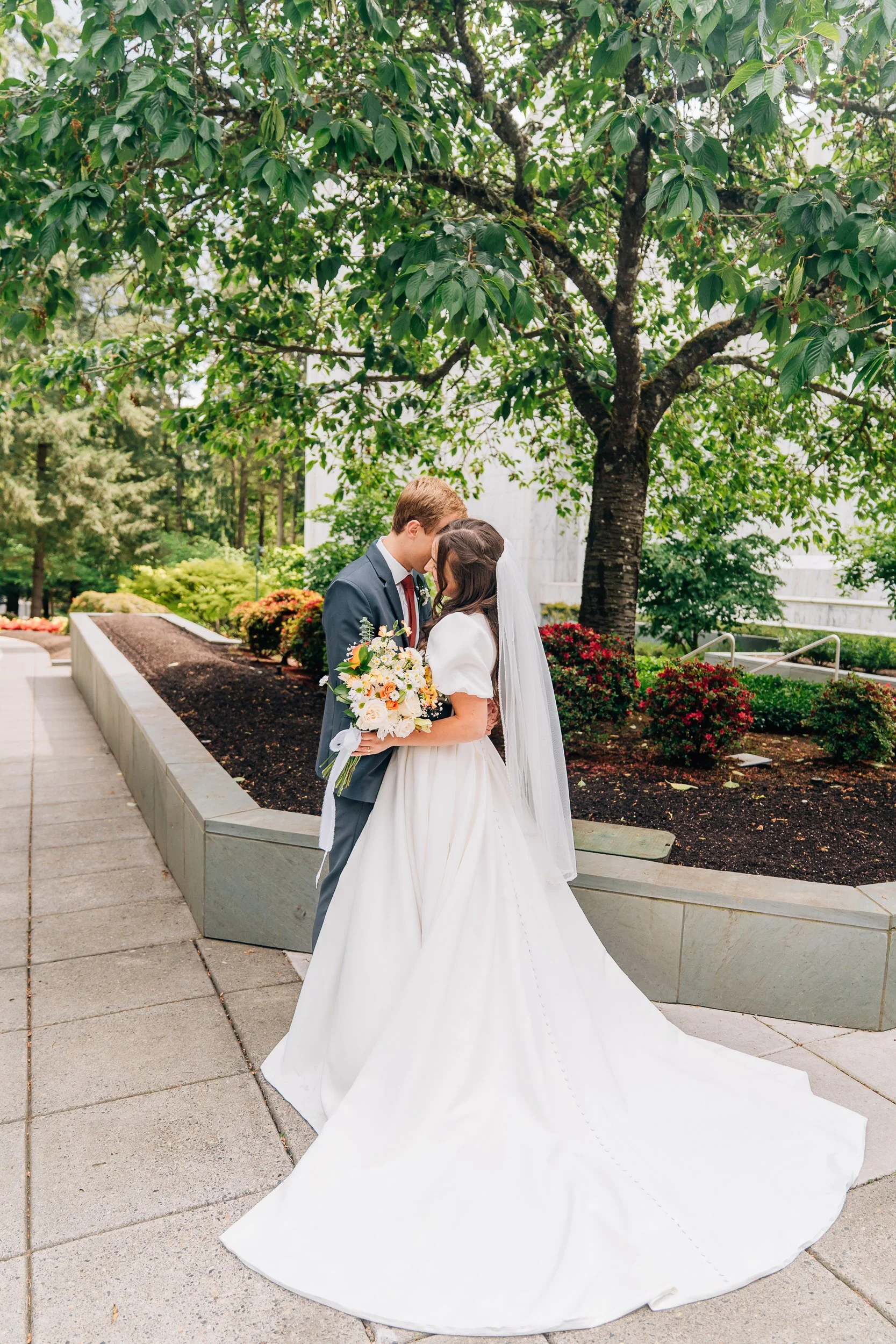LDS temple wedding photographer-37.jpg