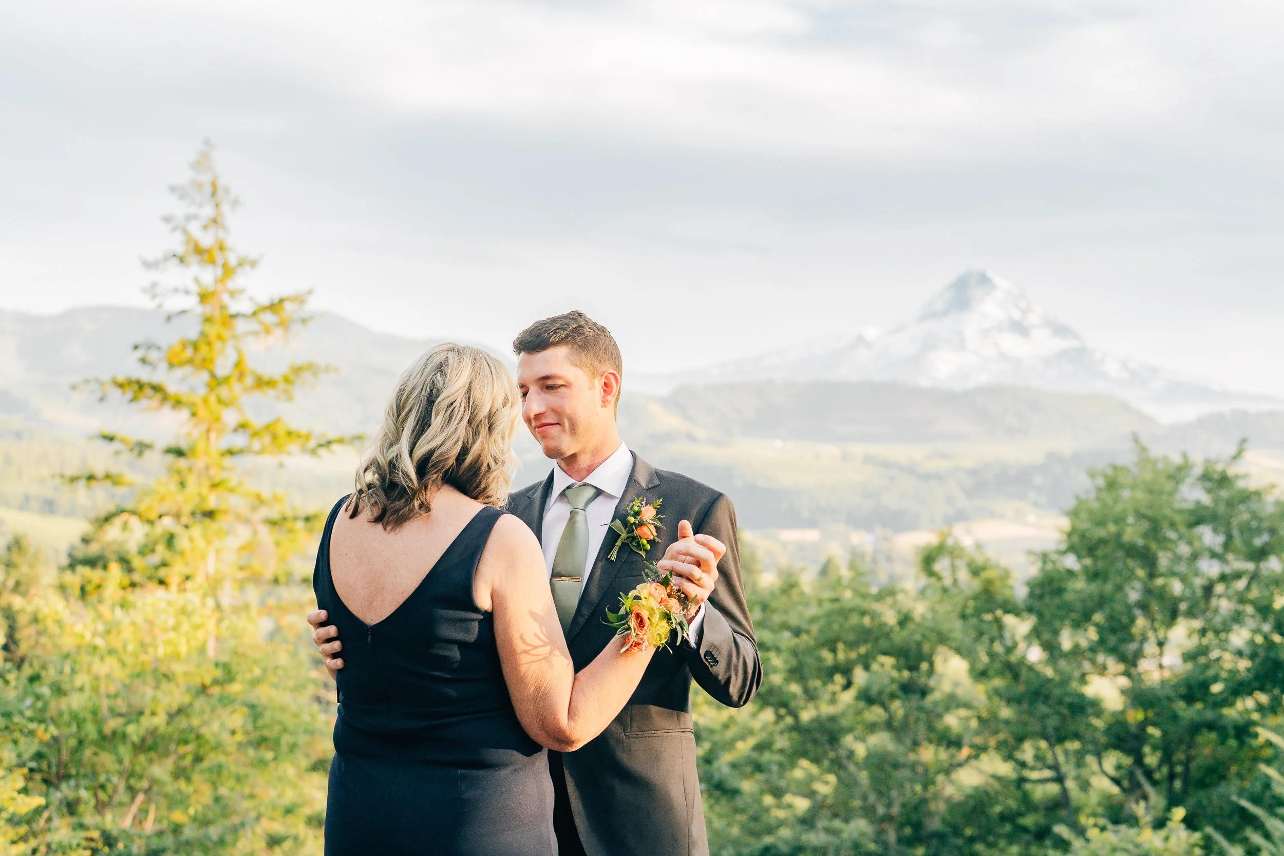 crag rat hut wedding photographer-50.jpg