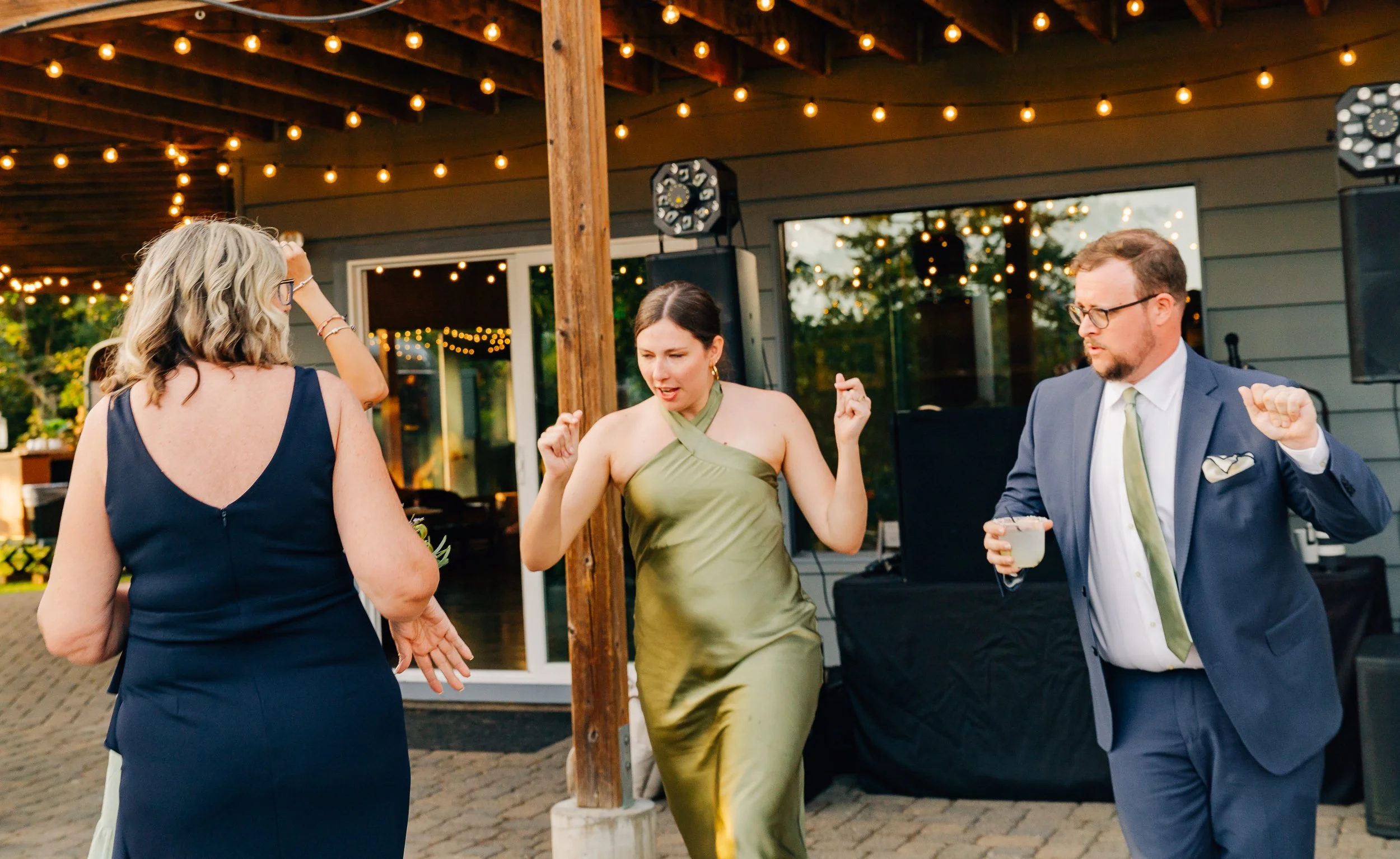 crag rat hut wedding photographer-53.jpg