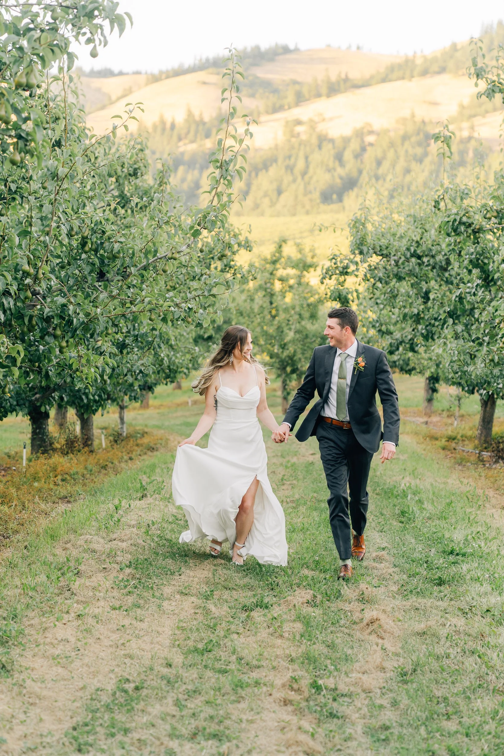 crag rat hut wedding photographer-56.jpg