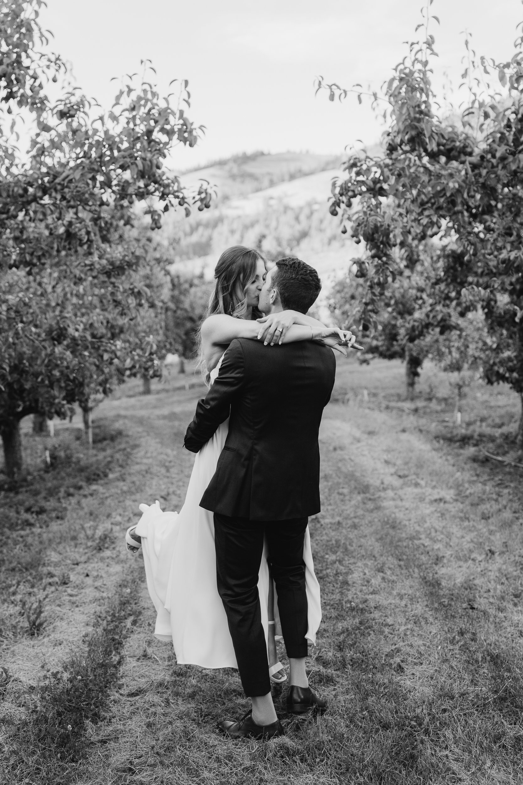 crag rat hut wedding photographer-58.jpg