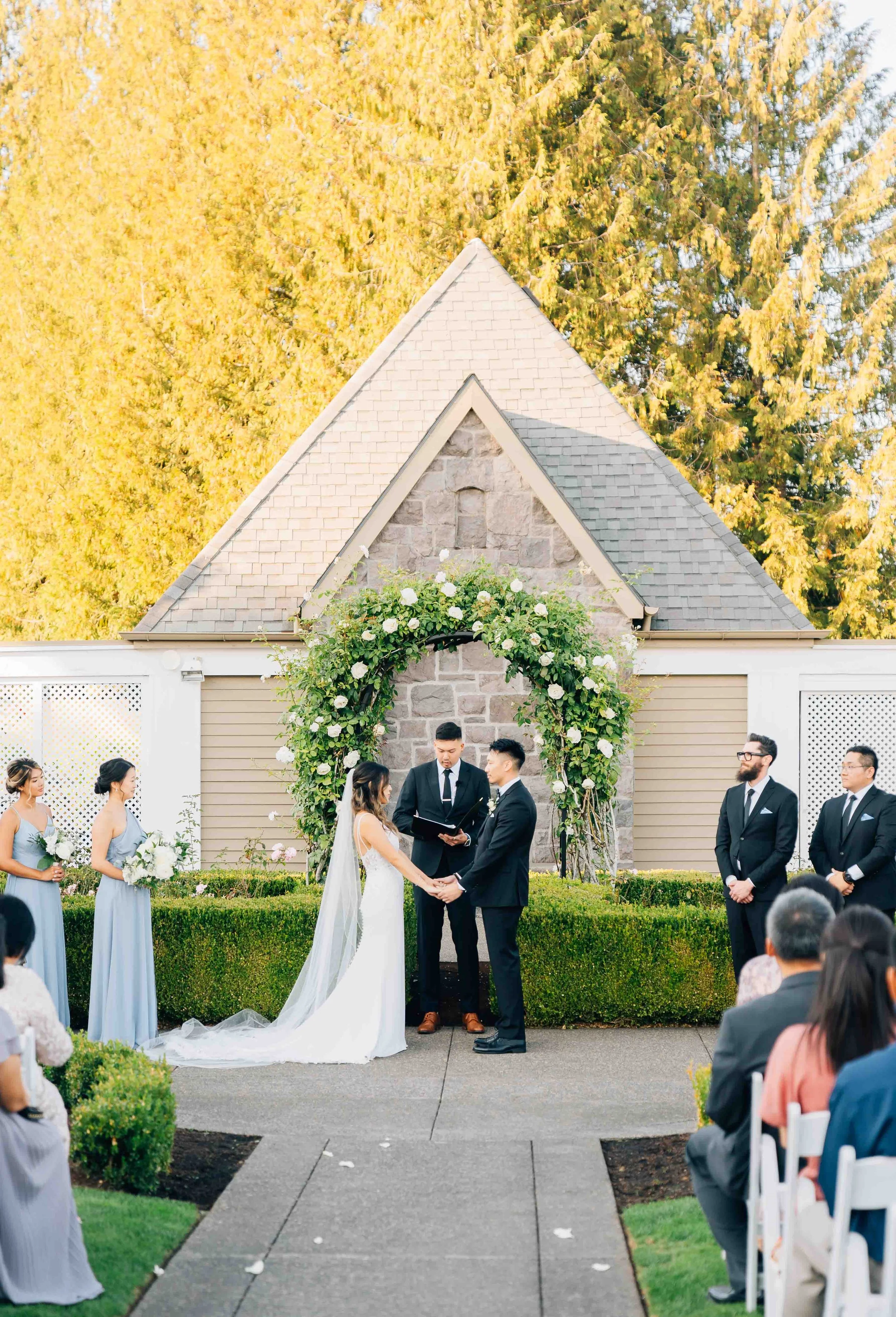 Oregon Golf Clun Wedding photographer -53.jpg