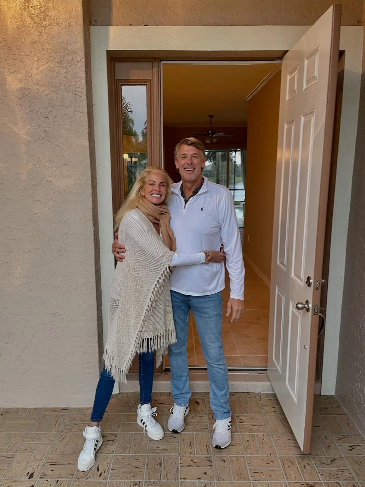"This is Us"&hellip;.! Husband and wife duo living our dream life and helping others achieve theirs. Tom, a master craftsman, and Kristen, a home decor visionary, bring expertise to every project.