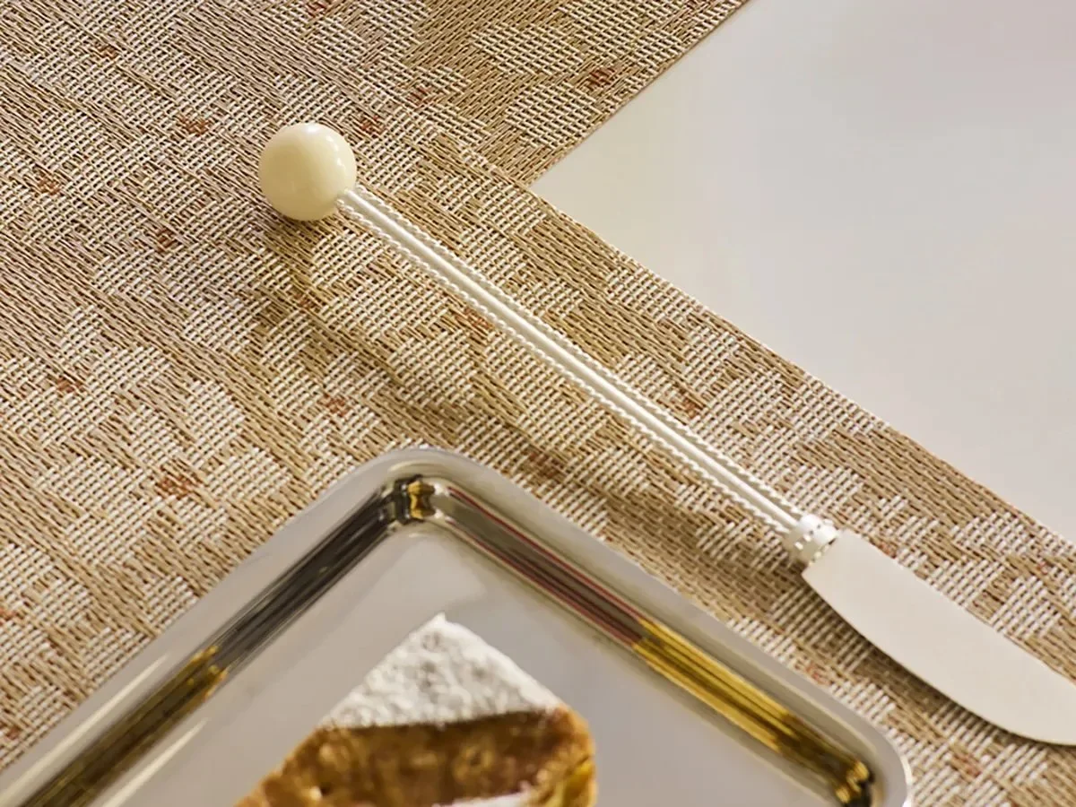 Flora Placemat - Almond